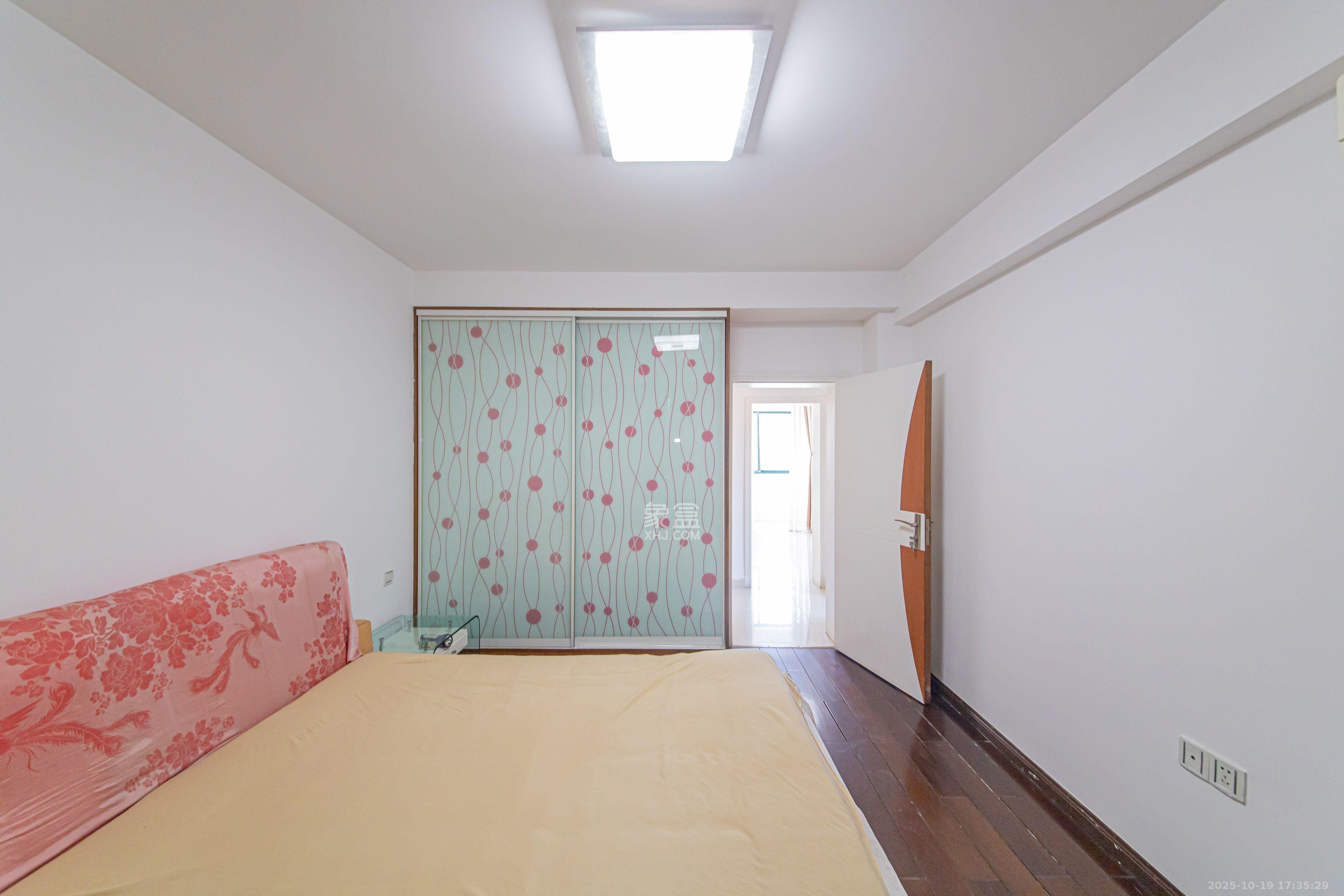 盛世康城  4室3厅3卫    1700.0元/月室内图