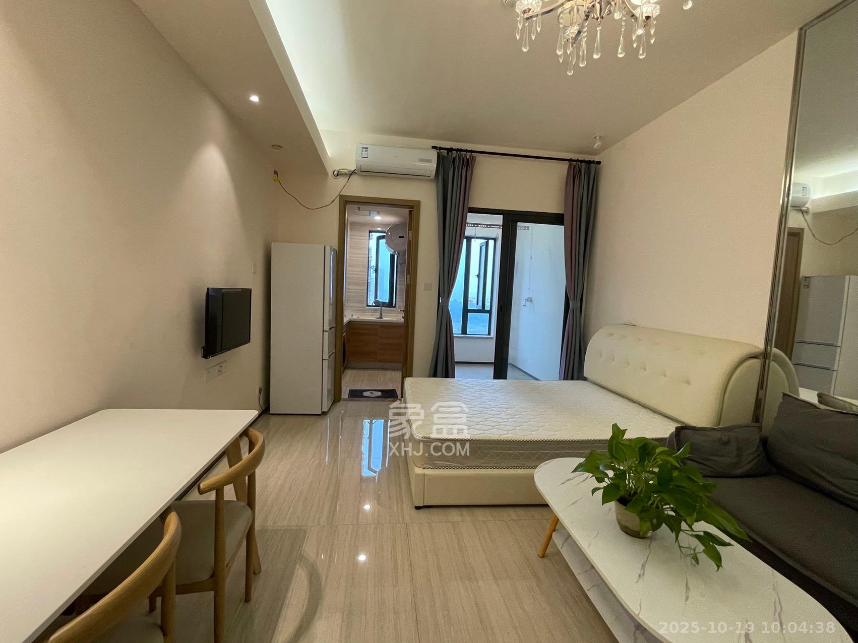 恒大上林苑  1室1厅1卫    1400.0元/月 恒大上林苑  1室1厅1卫    1400.0元/月室内图