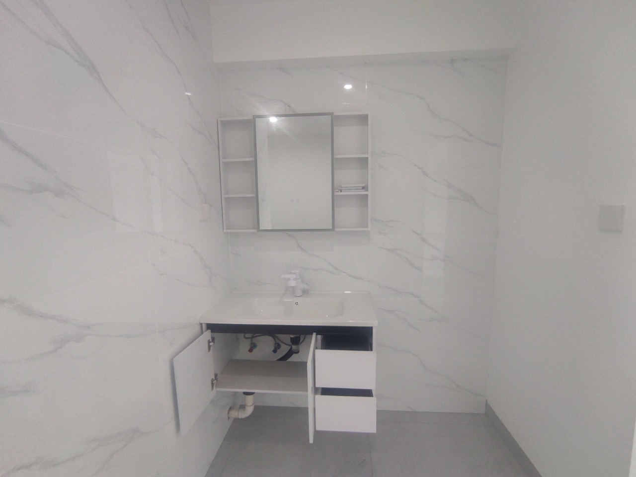 龙湖光年 2室2厅2卫 3600.0元/月 龙湖光年 2室2厅2卫 3600.0元/月室内图