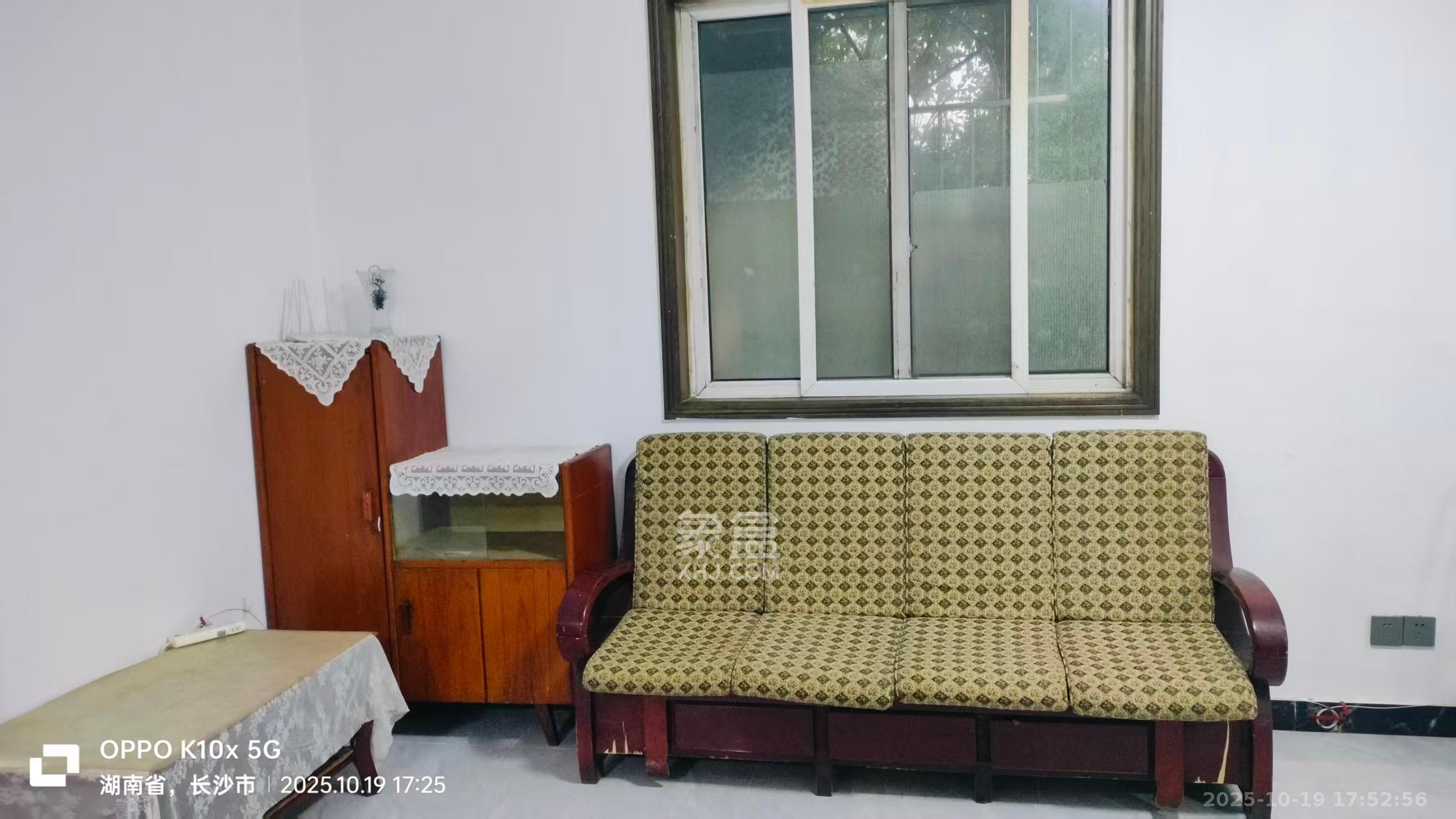 新桥家园  2室1厅1卫    1800.0元/月