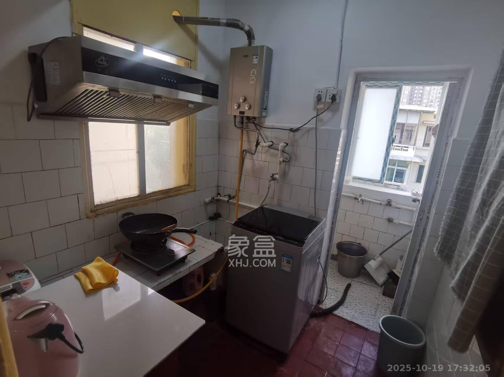 桔园小区1-8片  1室1厅1卫    1000.0元/月室内图