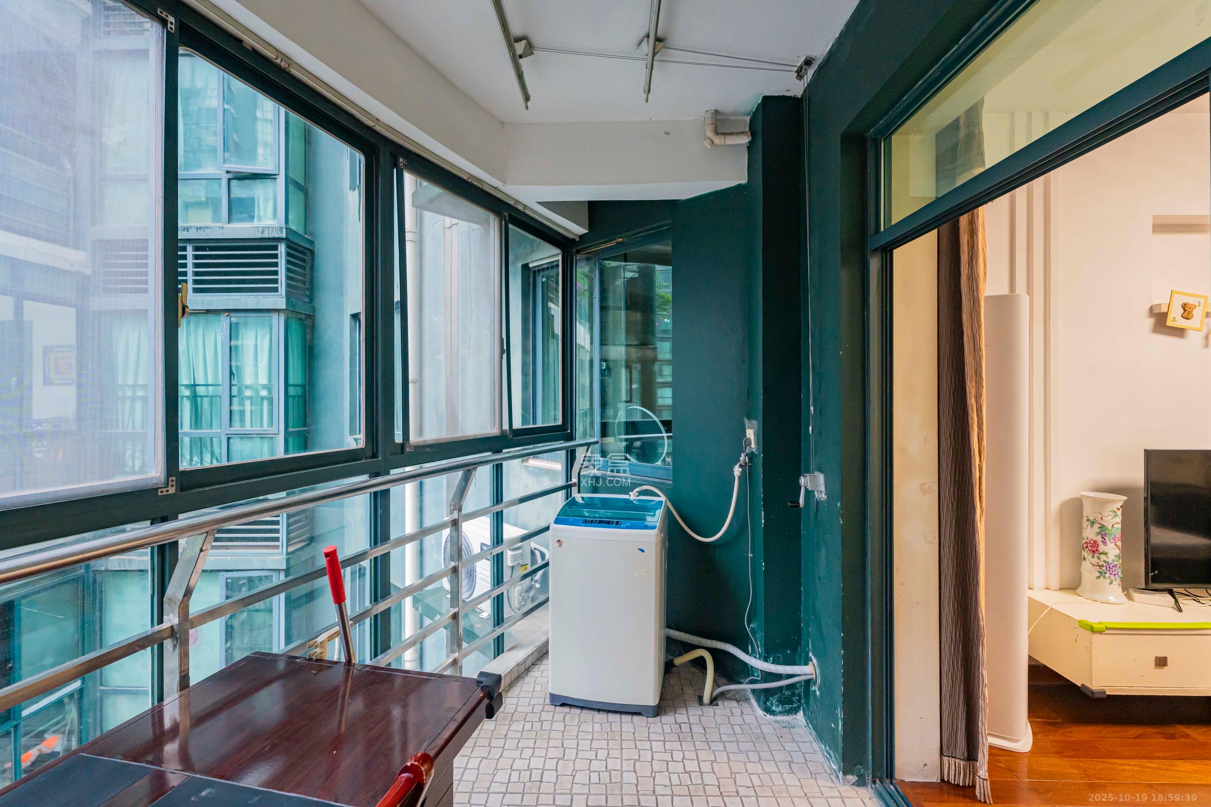 华盛新外滩  2室2厅1卫    3000.0元/月室内图