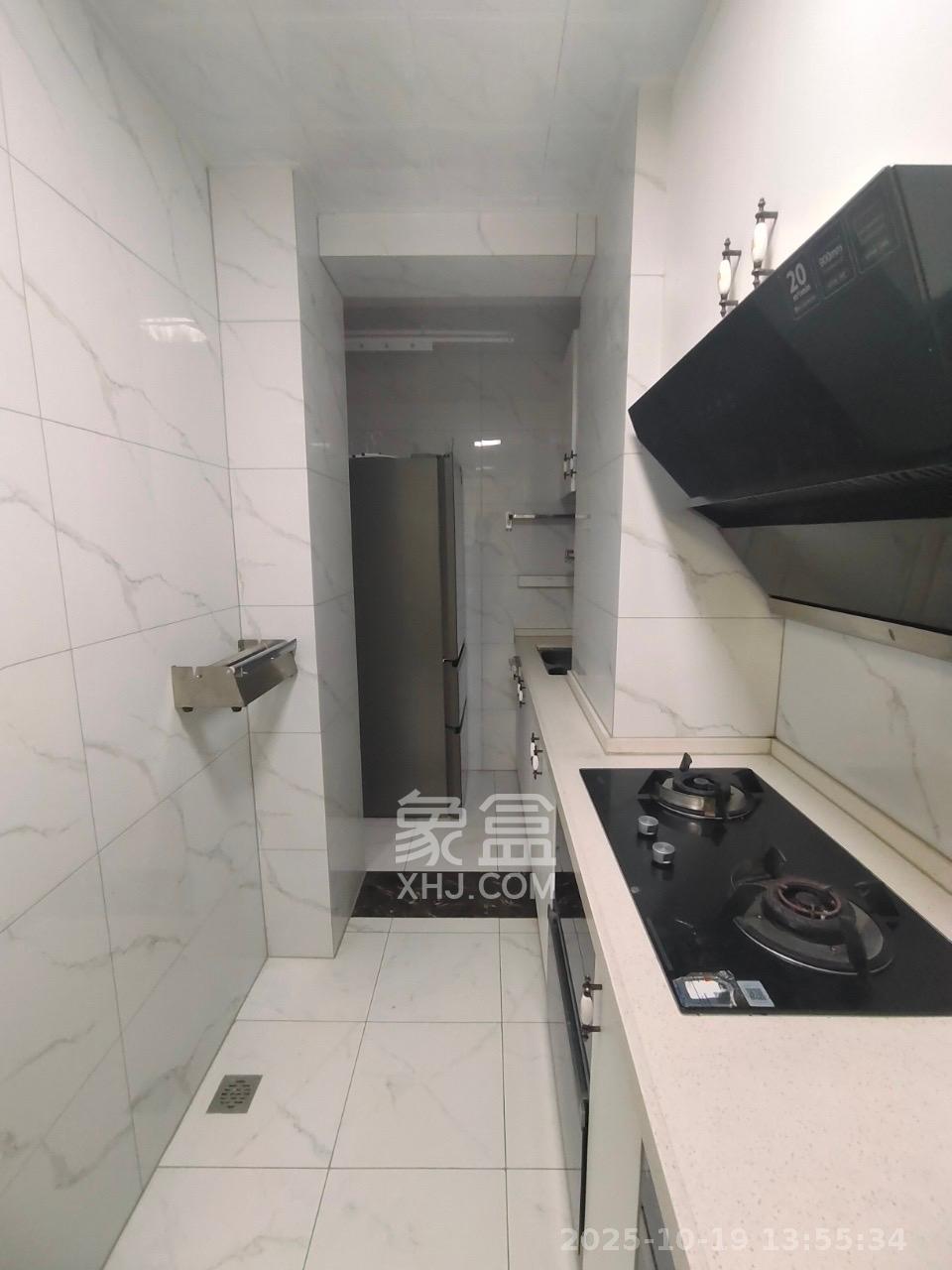 新新花园  2室1厅1卫    2300.0元/月室内图