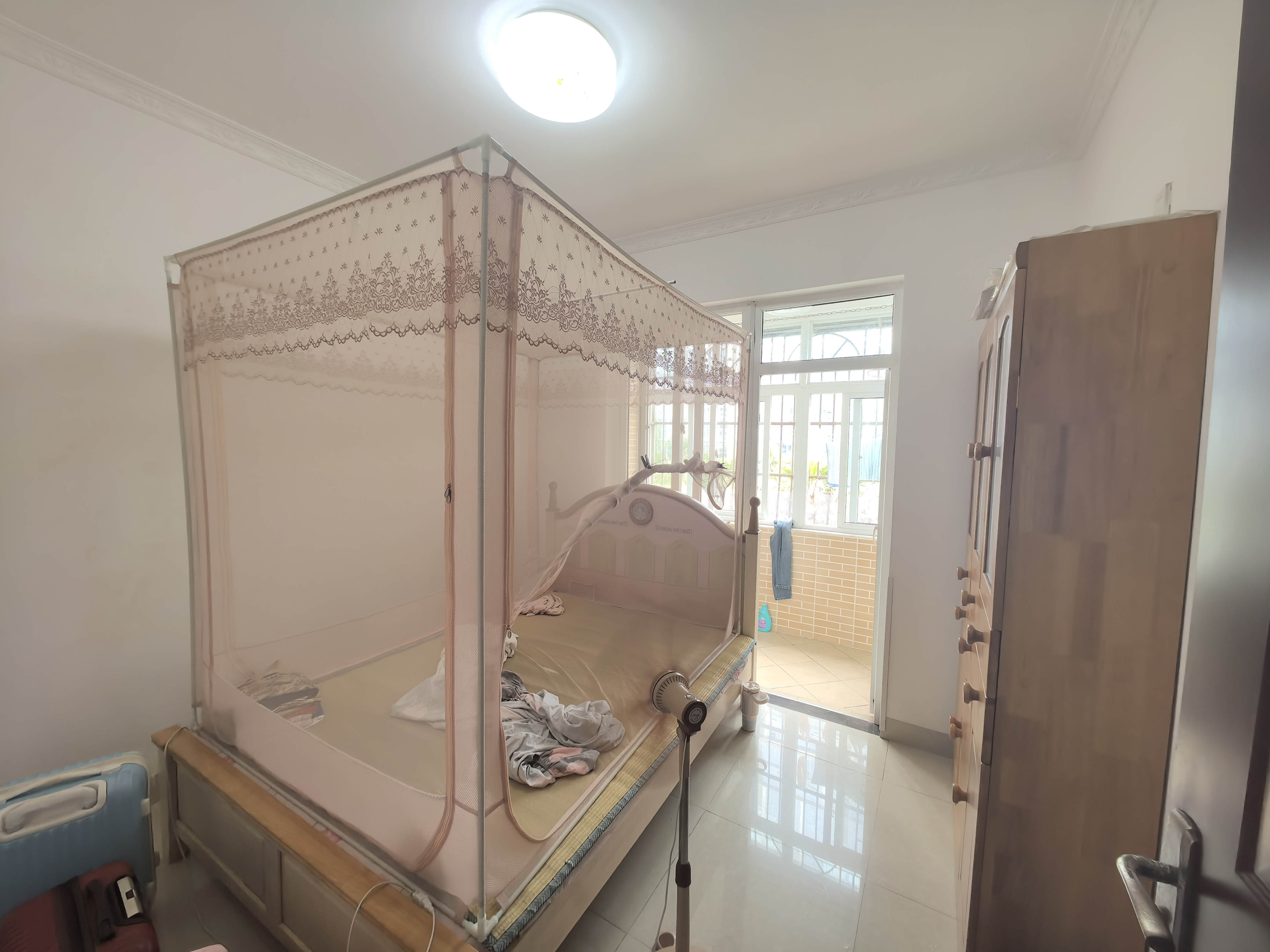 华秀大厦  3室2厅2卫    98.0万室内图