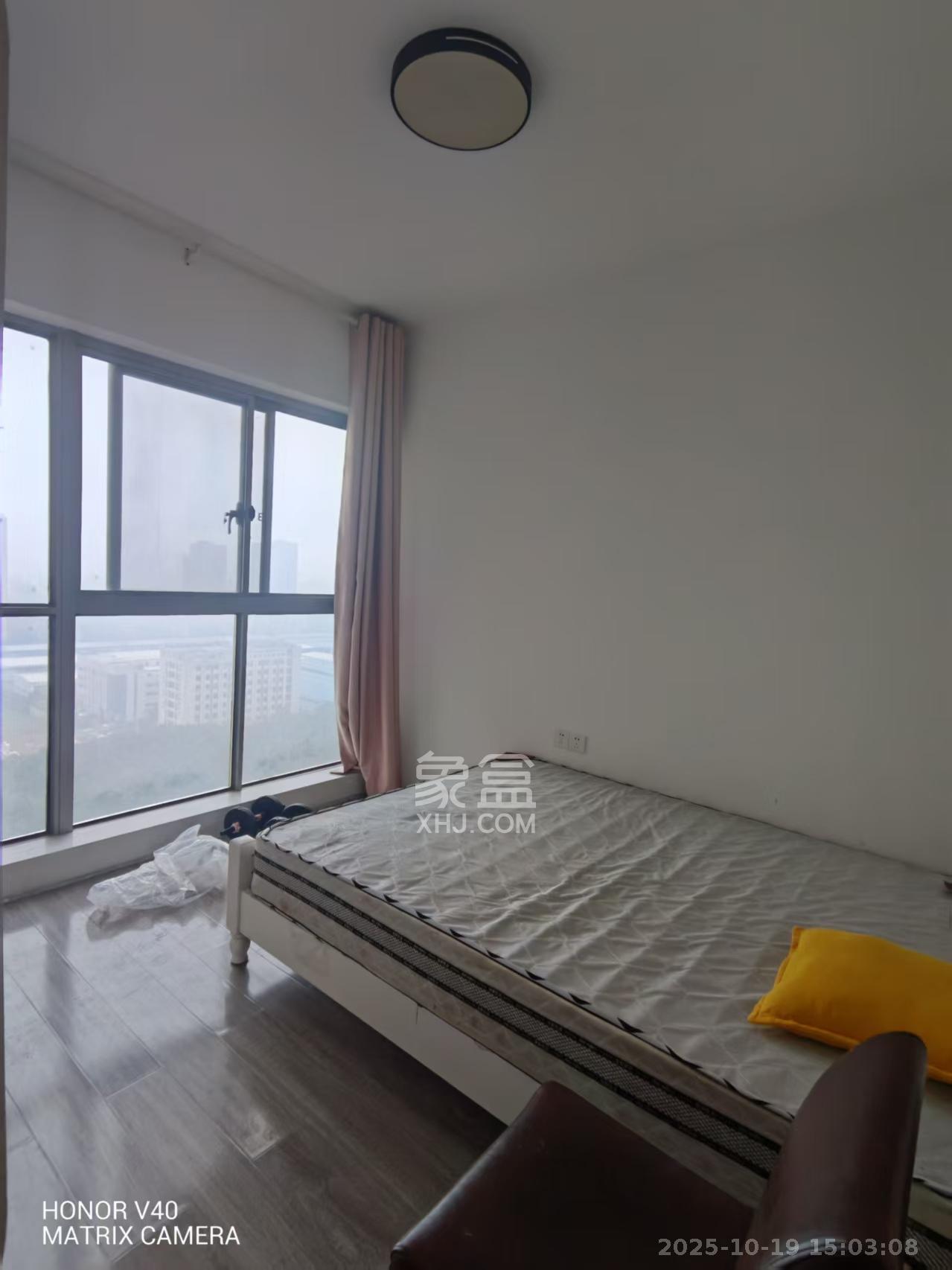 湖湘奥林匹克花园  3室2厅1卫    1900.0元/月 湖湘奥林匹克花园  3室2厅1卫    1900.0元/月室内图