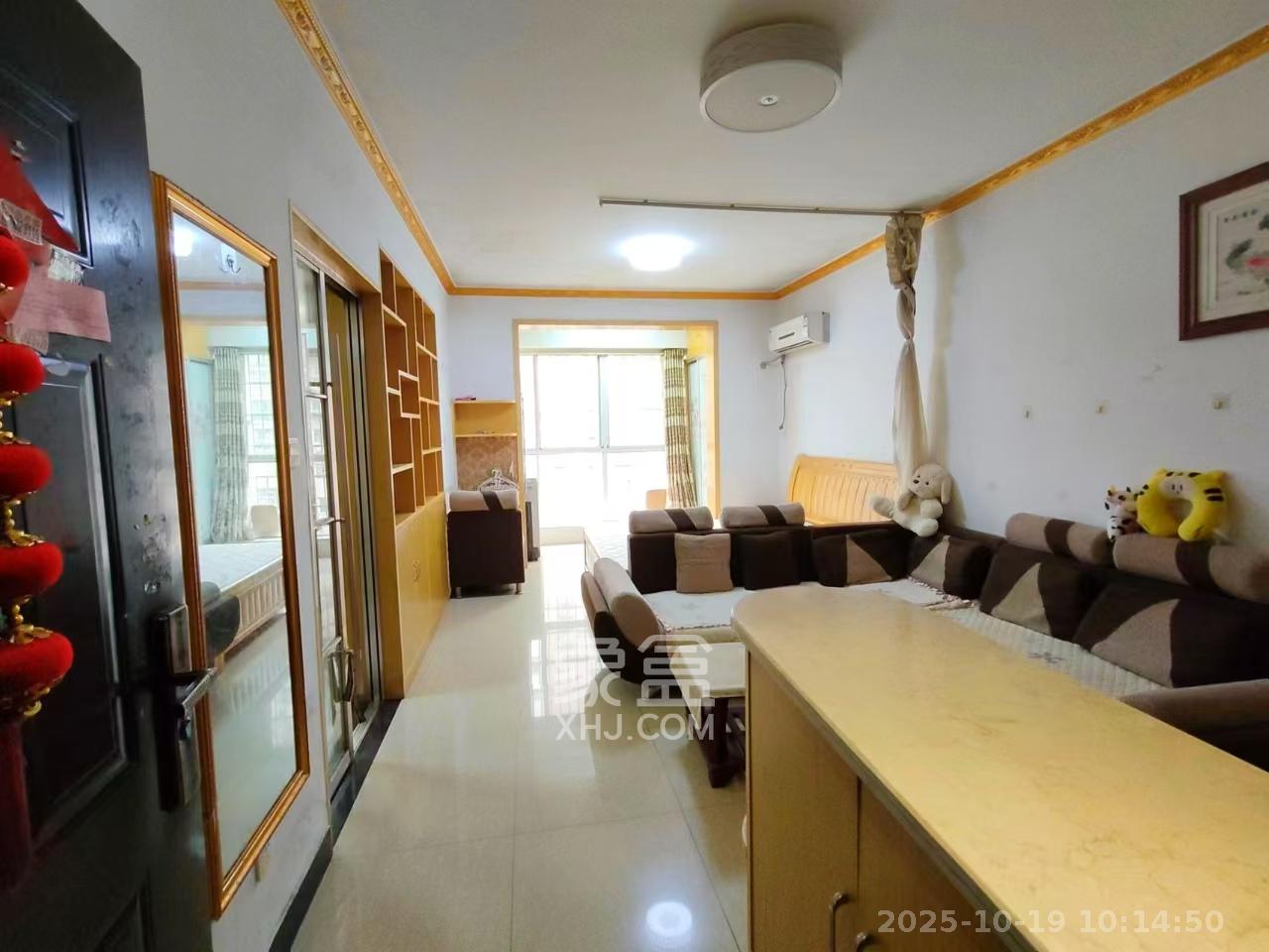 泊林晶城  1室1厅1卫    1300.0元/月 泊林晶城  1室1厅1卫    1300.0元/月室内图