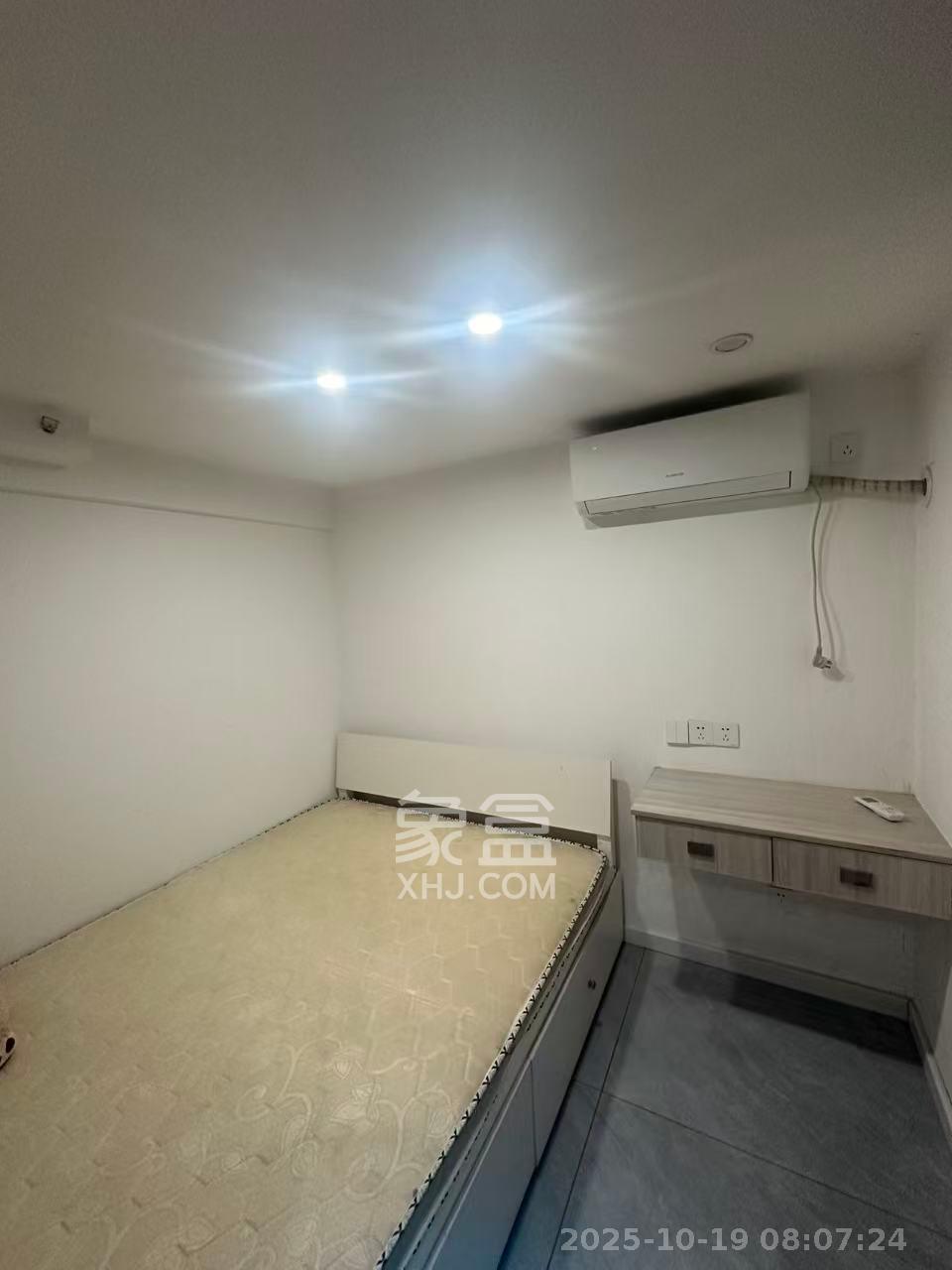 万科金色梦想B区  2室1厅1卫    2400.0元/月 万科金色梦想B区  2室1厅1卫    2400.0元/月室内图