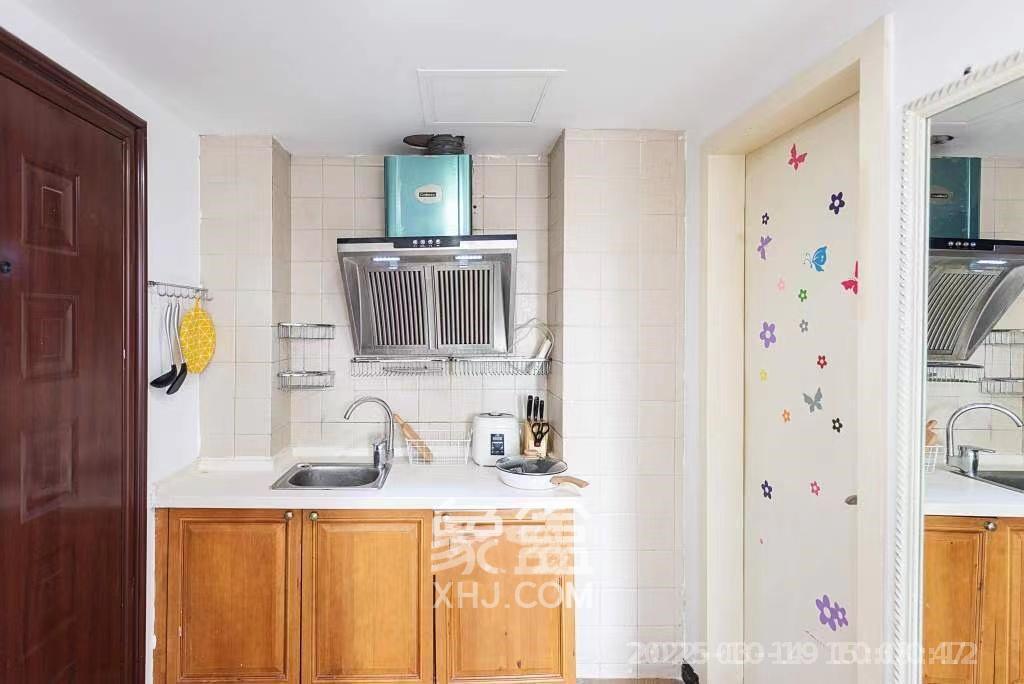 铂宫  1室1厅1卫    2200.0元/月室内图