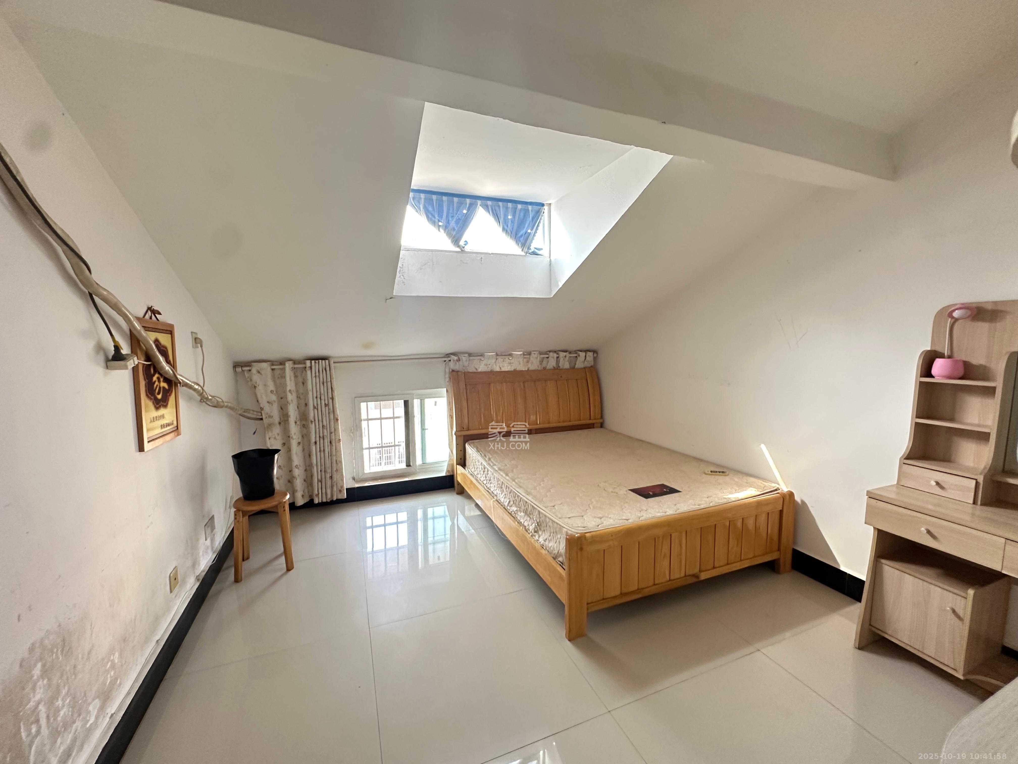 鄱阳小区  2室2厅1卫    1000.0元/月室内图