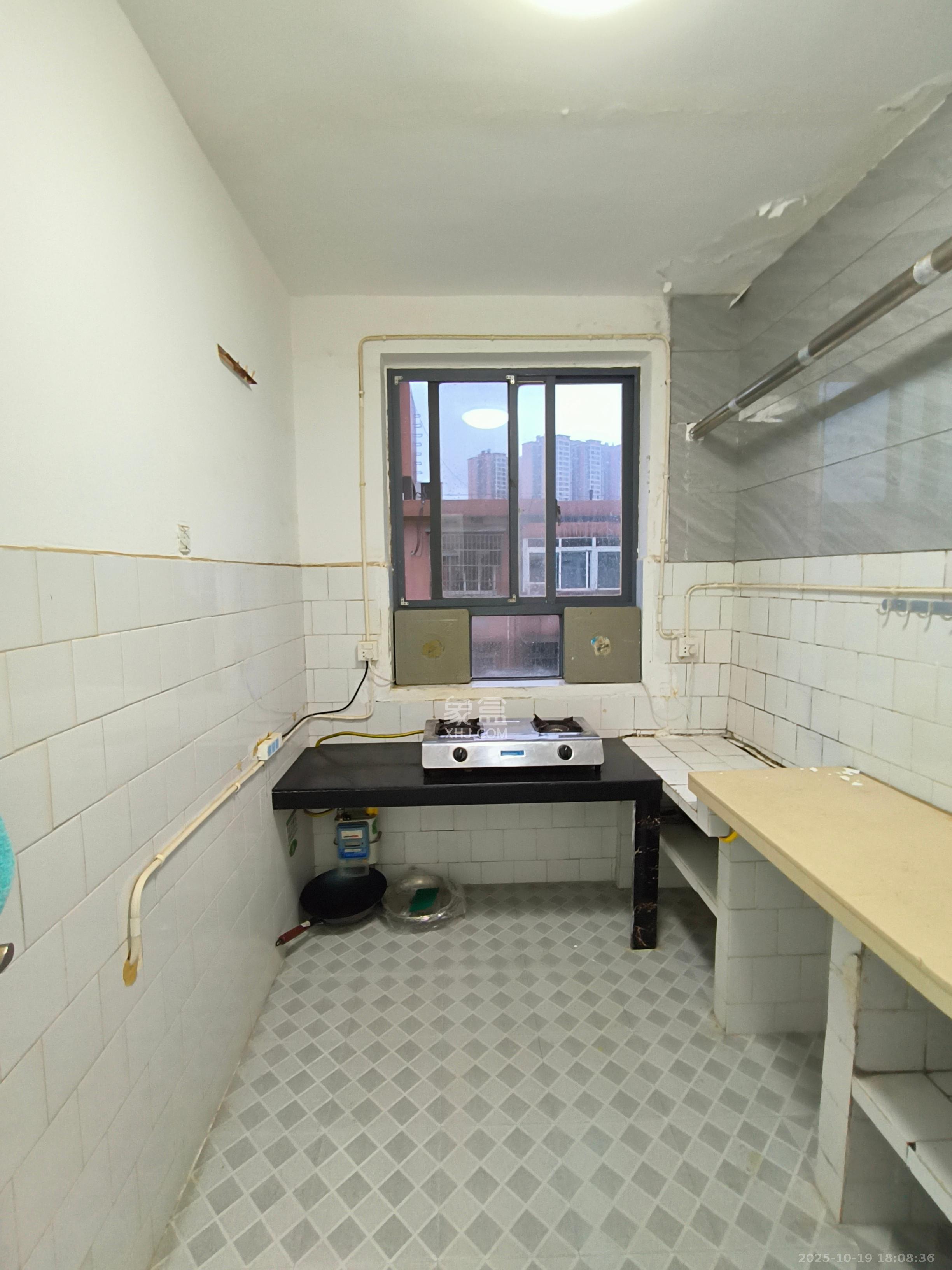 左家塘华天宿舍  2室1厅1卫    1800.0元/月室内图