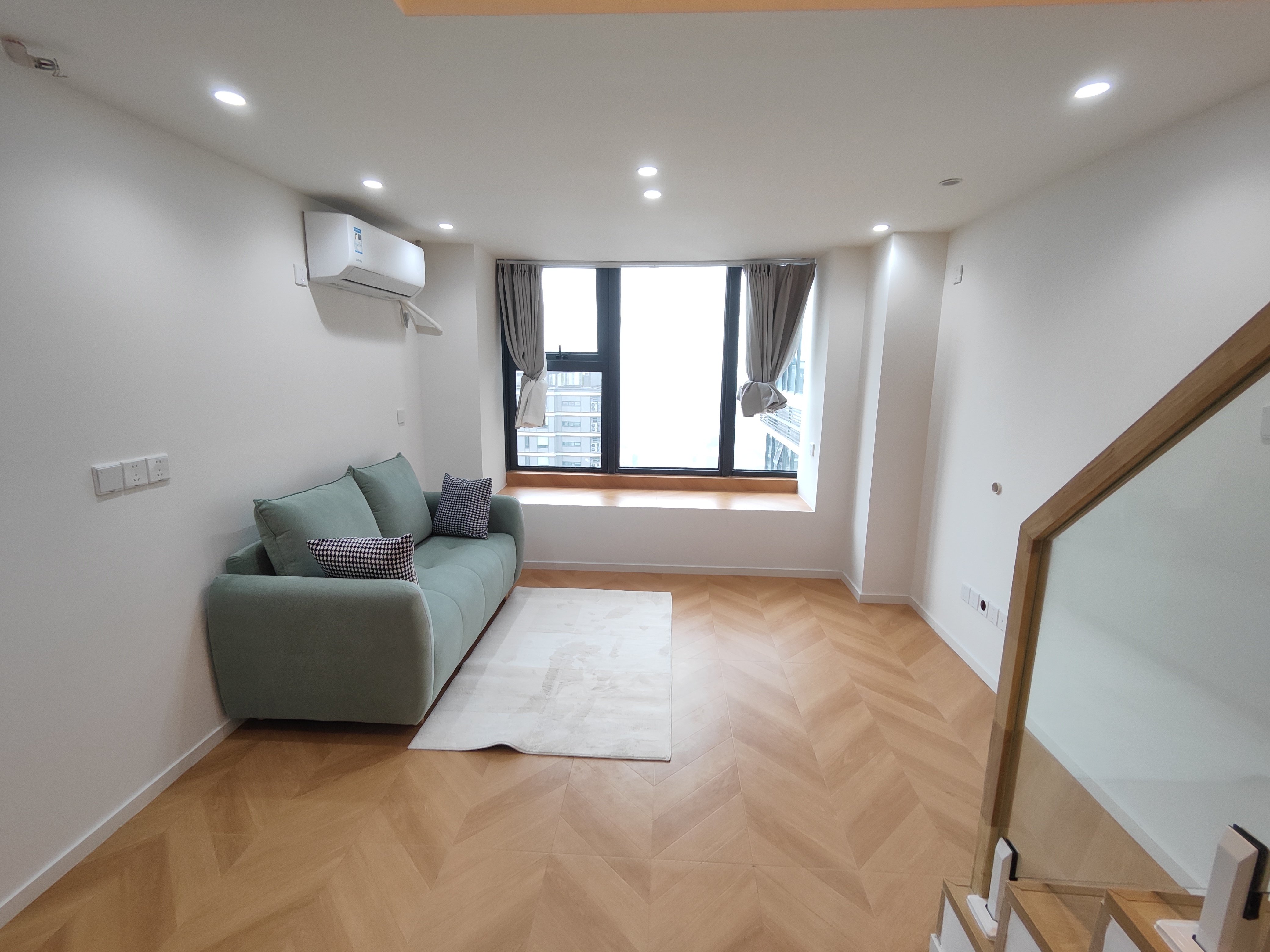 建发养云  2室1厅1卫    2700.0元/月户型图