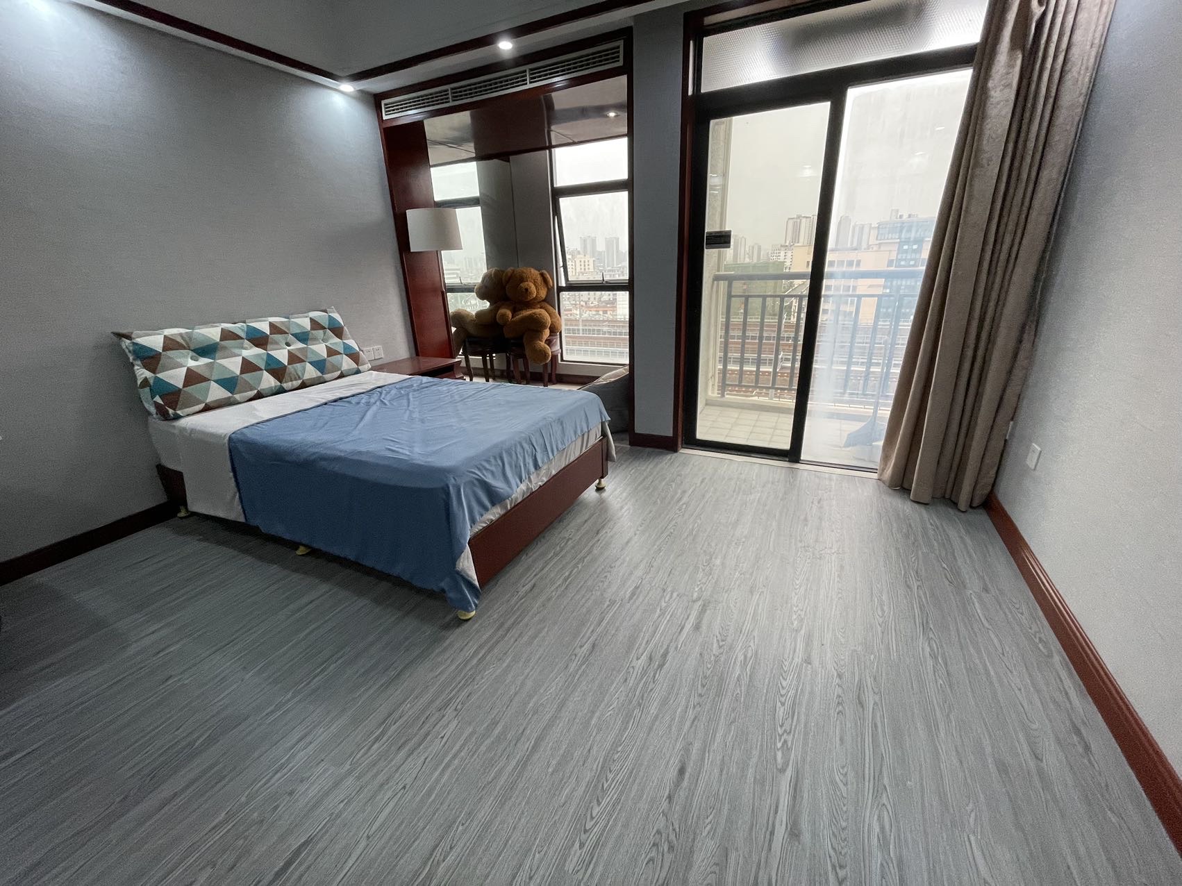 东环广场  1室1厅1卫    1500.0元/月