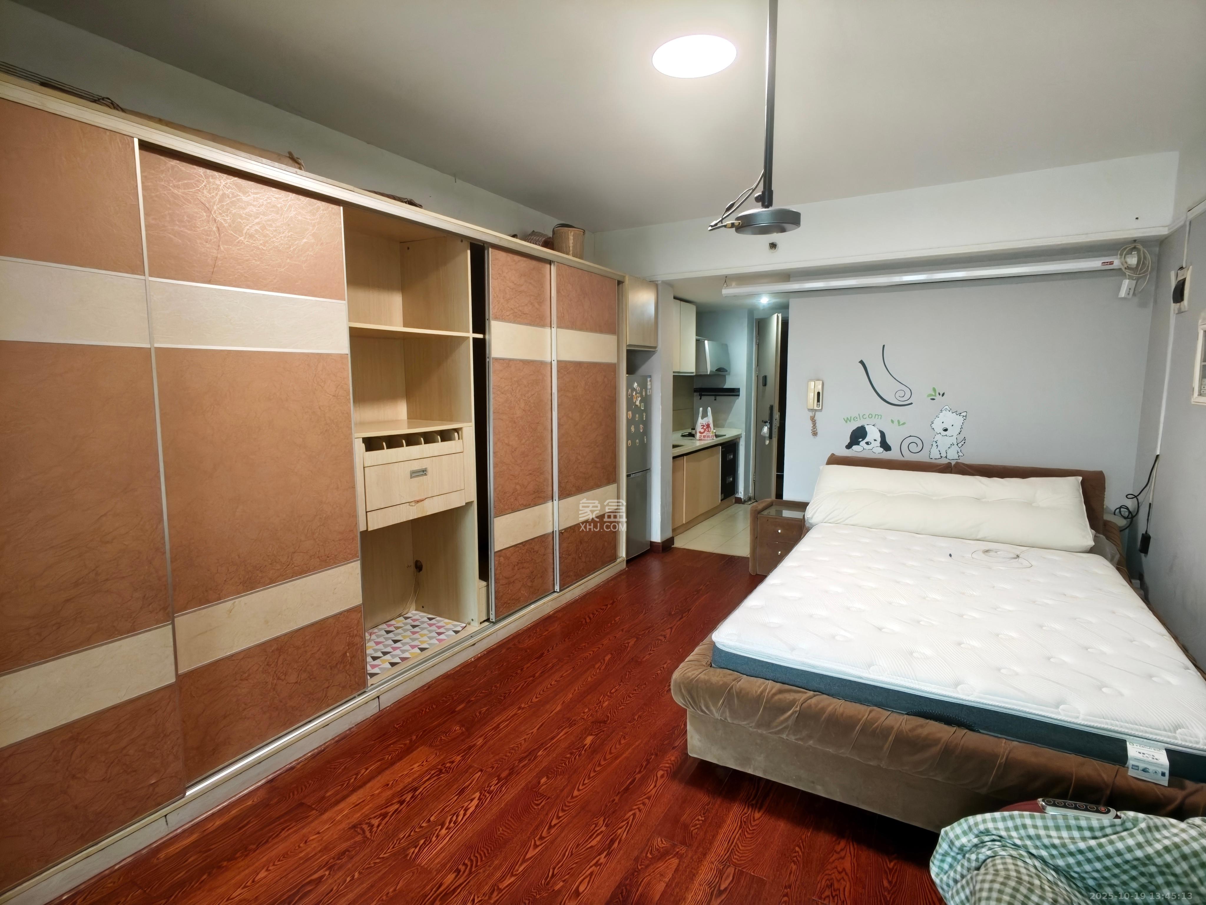 万科金色家园  1室1厅1卫    1400.0元/月 万科金色家园  1室1厅1卫    1400.0元/月