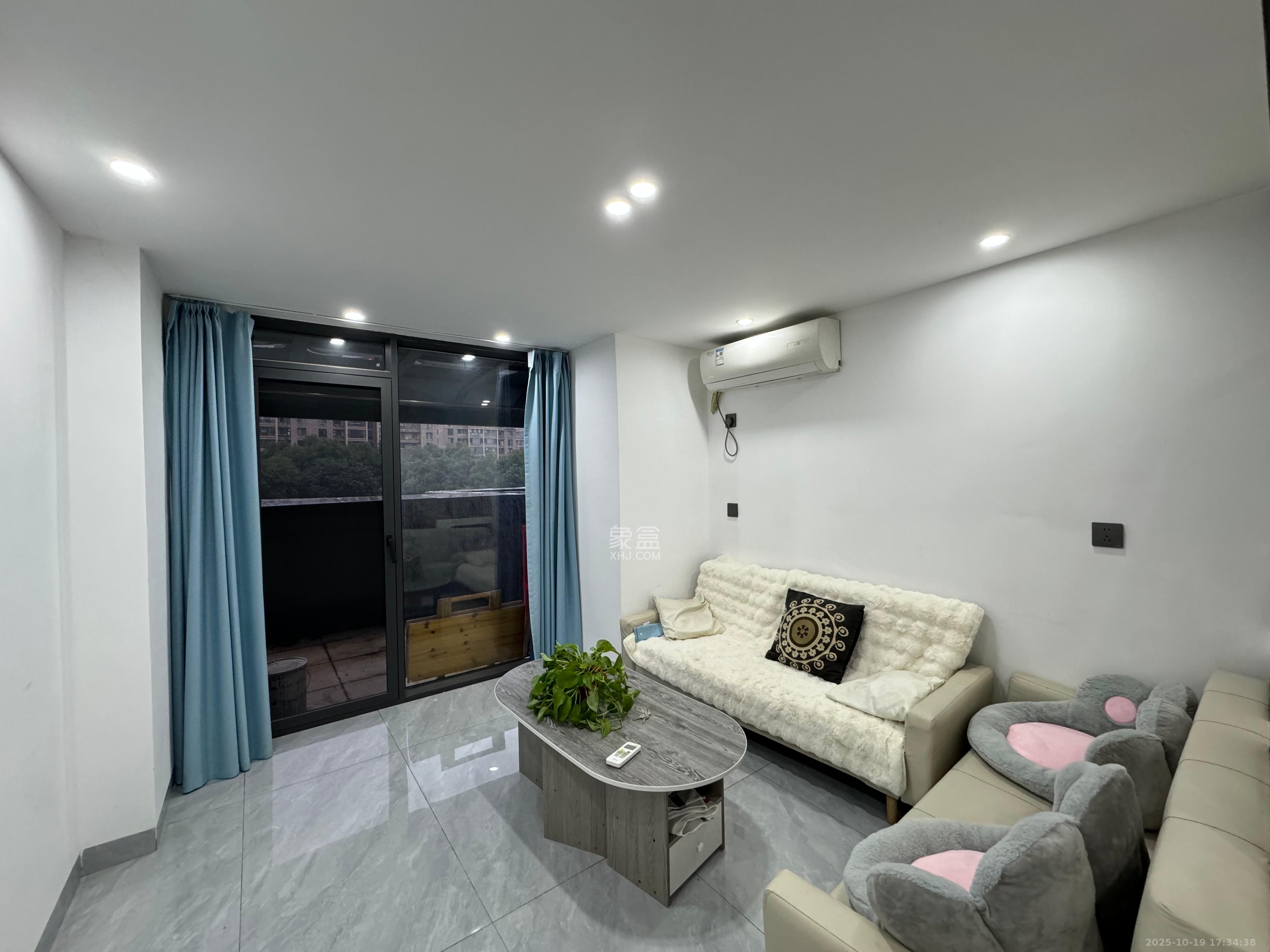 碧桂园城市之光  2室1厅1卫    2100.0元/月室内图