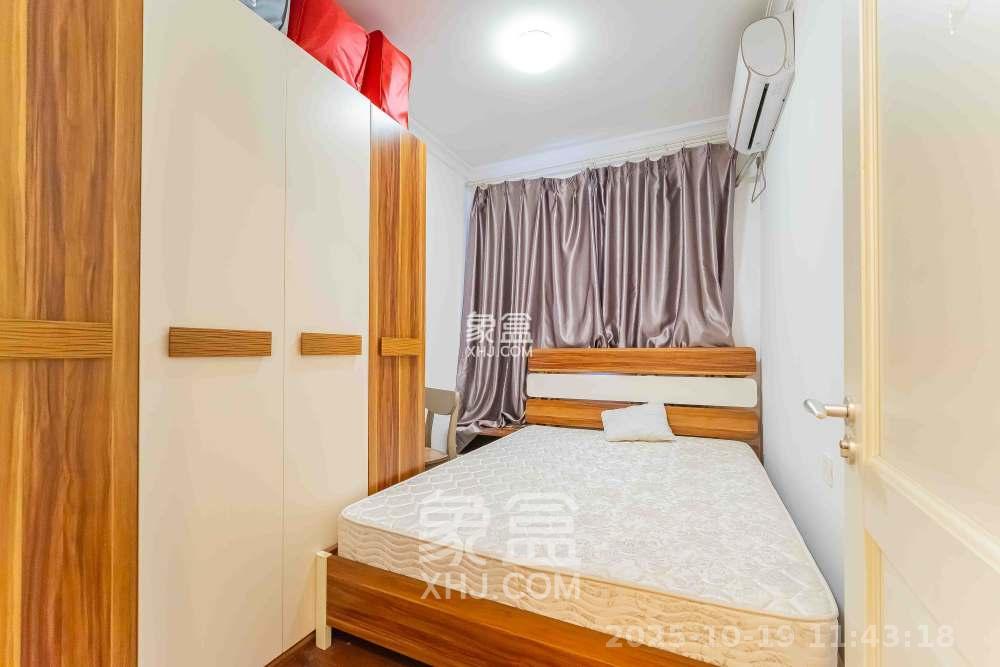 万科魅力之城观澜里  3室2厅2卫    2500.0元/月室内图1