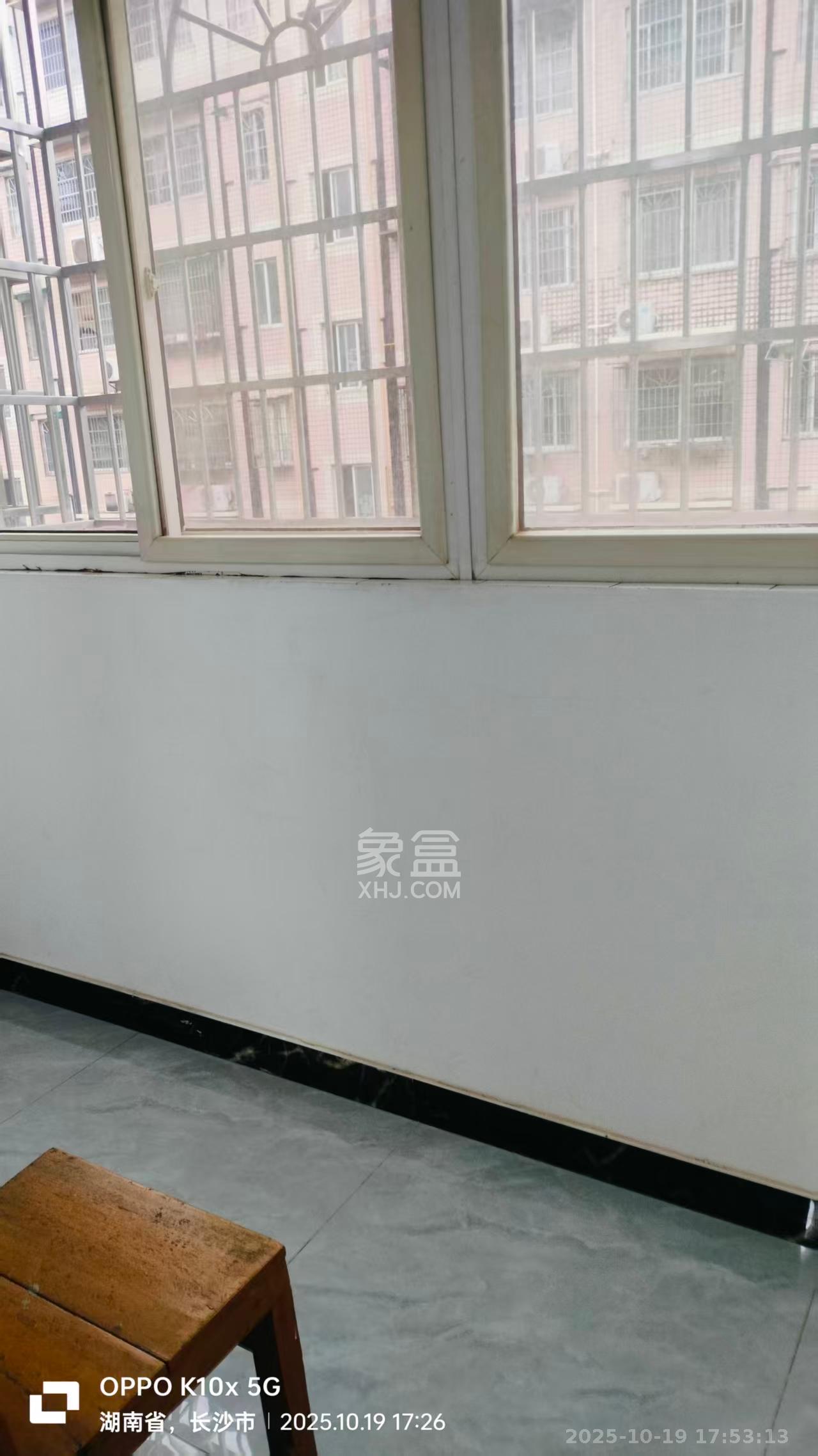 新桥家园  2室1厅1卫    1800.0元/月 新桥家园  2室1厅1卫    1800.0元/月室内图