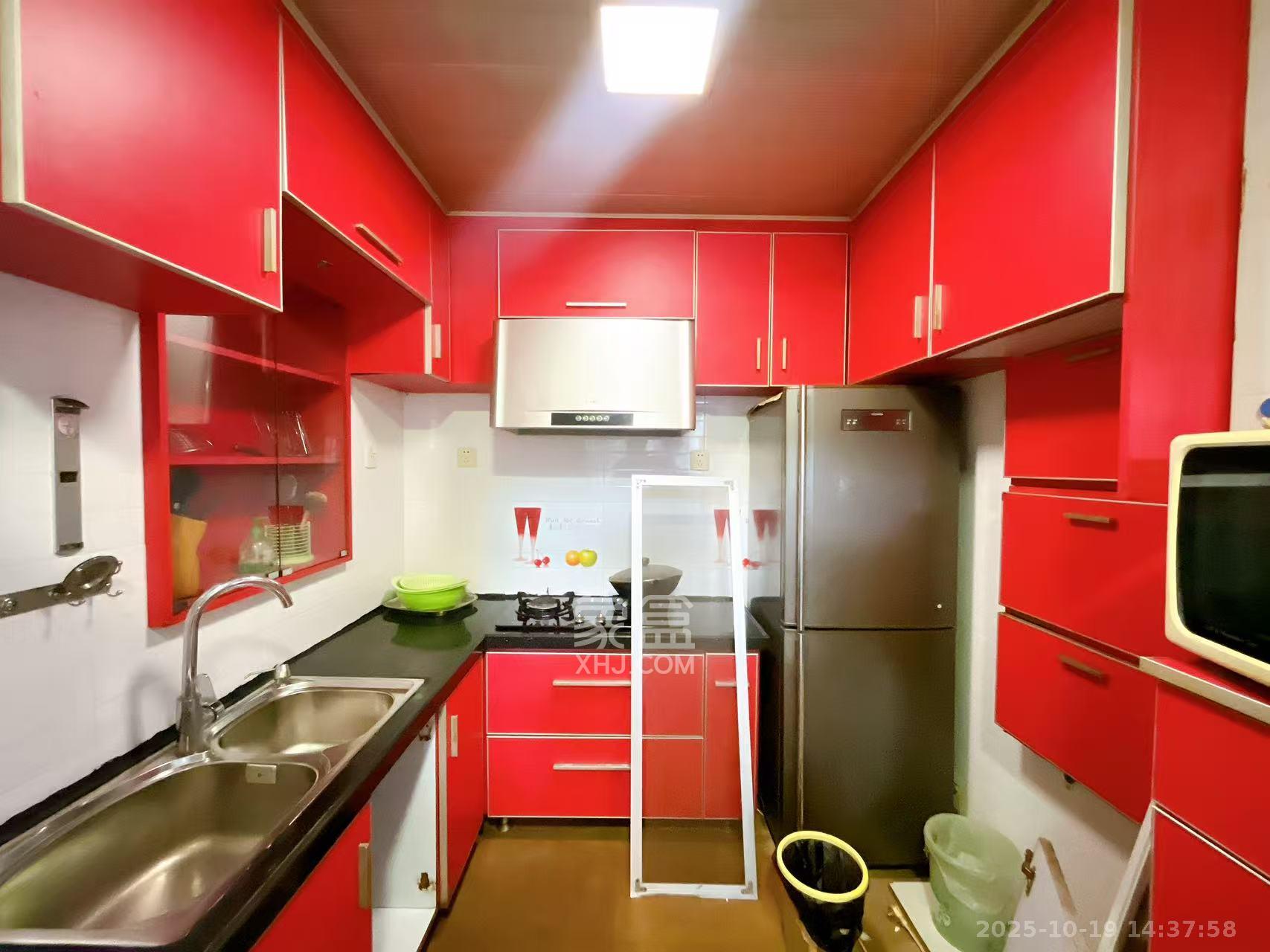 隆华金属宿舍  2室2厅1卫    2600.0元/月 隆华金属宿舍  2室2厅1卫    2600.0元/月室内图