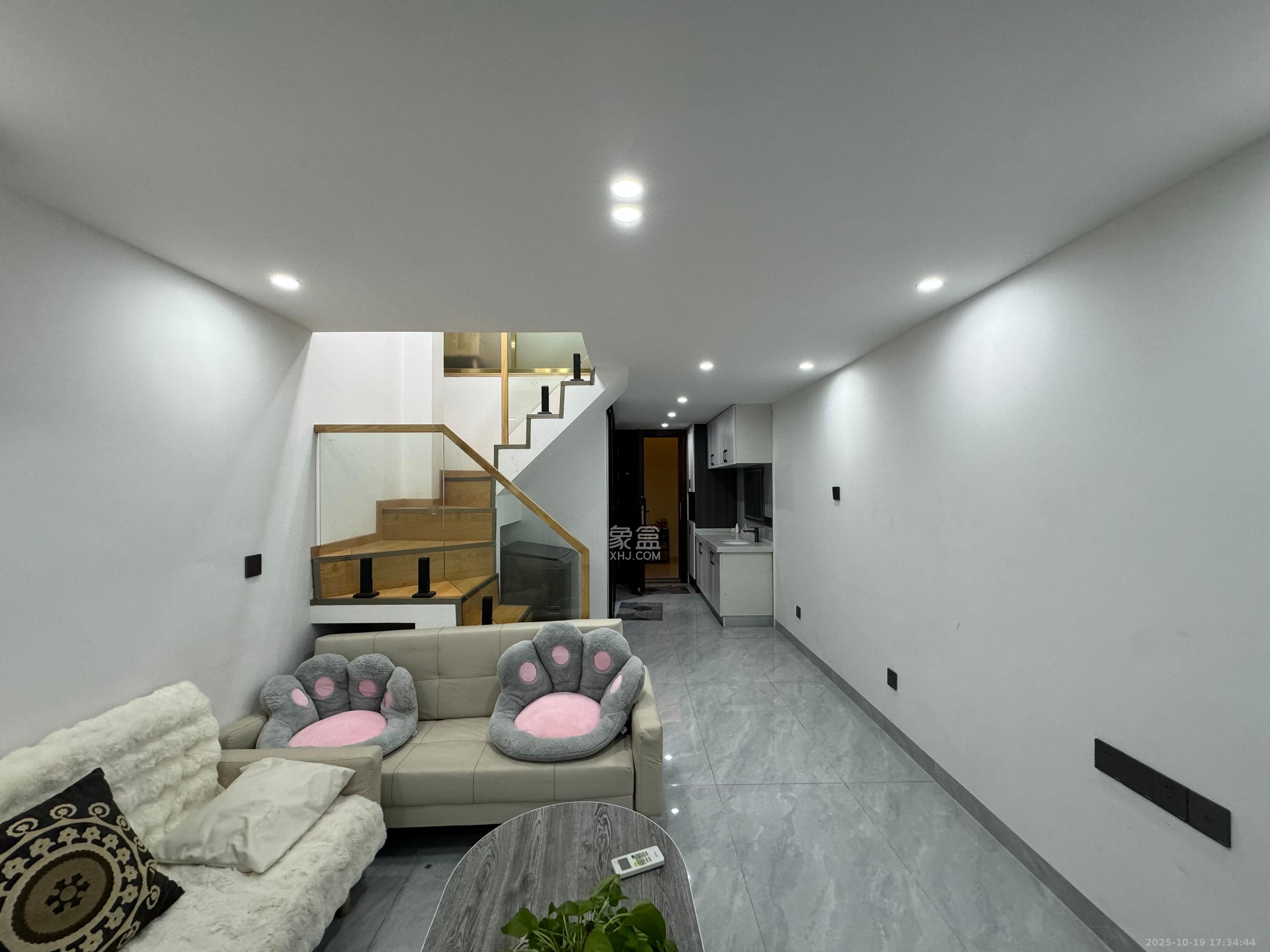 碧桂园城市之光  2室1厅1卫    2100.0元/月室内图