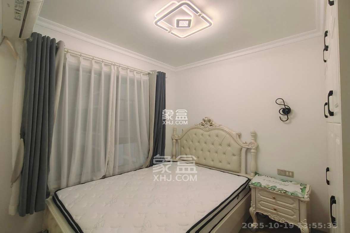 新新花园 2室1厅1卫 2300.0元/月 新新花园 2室1厅1卫 2300.0元/月室内图