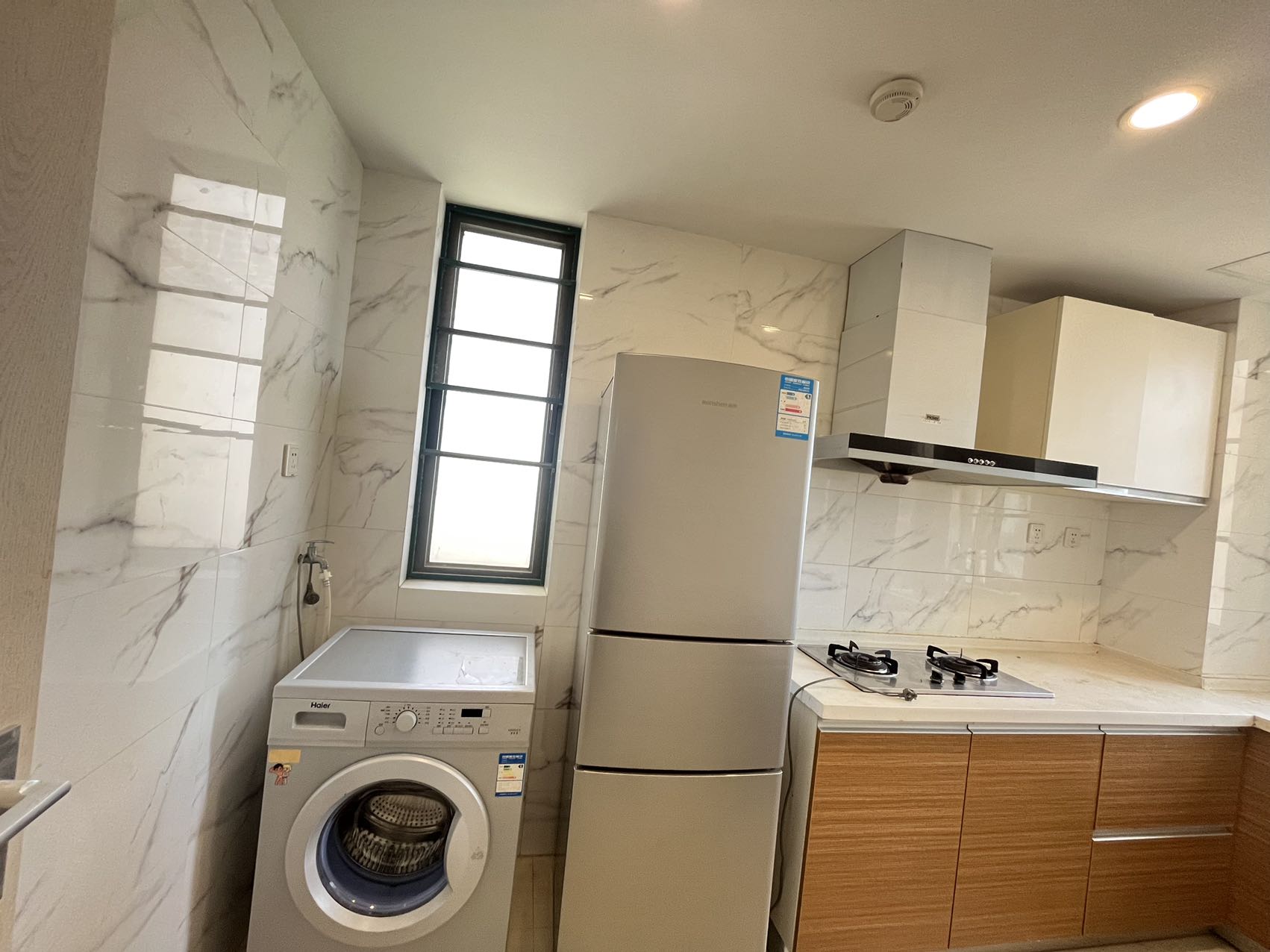 海阔天空-国瑞城二期(雅仕苑) 2室2厅1卫 3300.0元/月 海阔天空-国瑞城二期(雅仕苑) 2室2厅1卫 3300.0元/月室内图