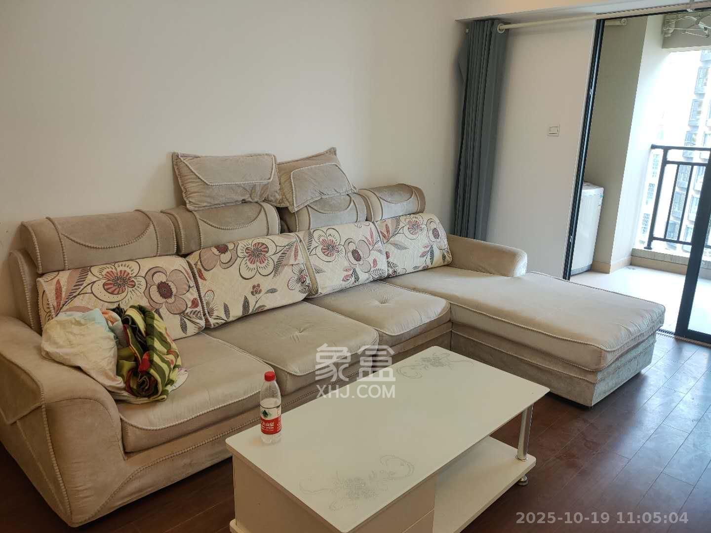 万科魅力之城非凡里 3室2厅1卫 2100.0元/月 万科魅力之城非凡里 3室2厅1卫 2100.0元/月室内图