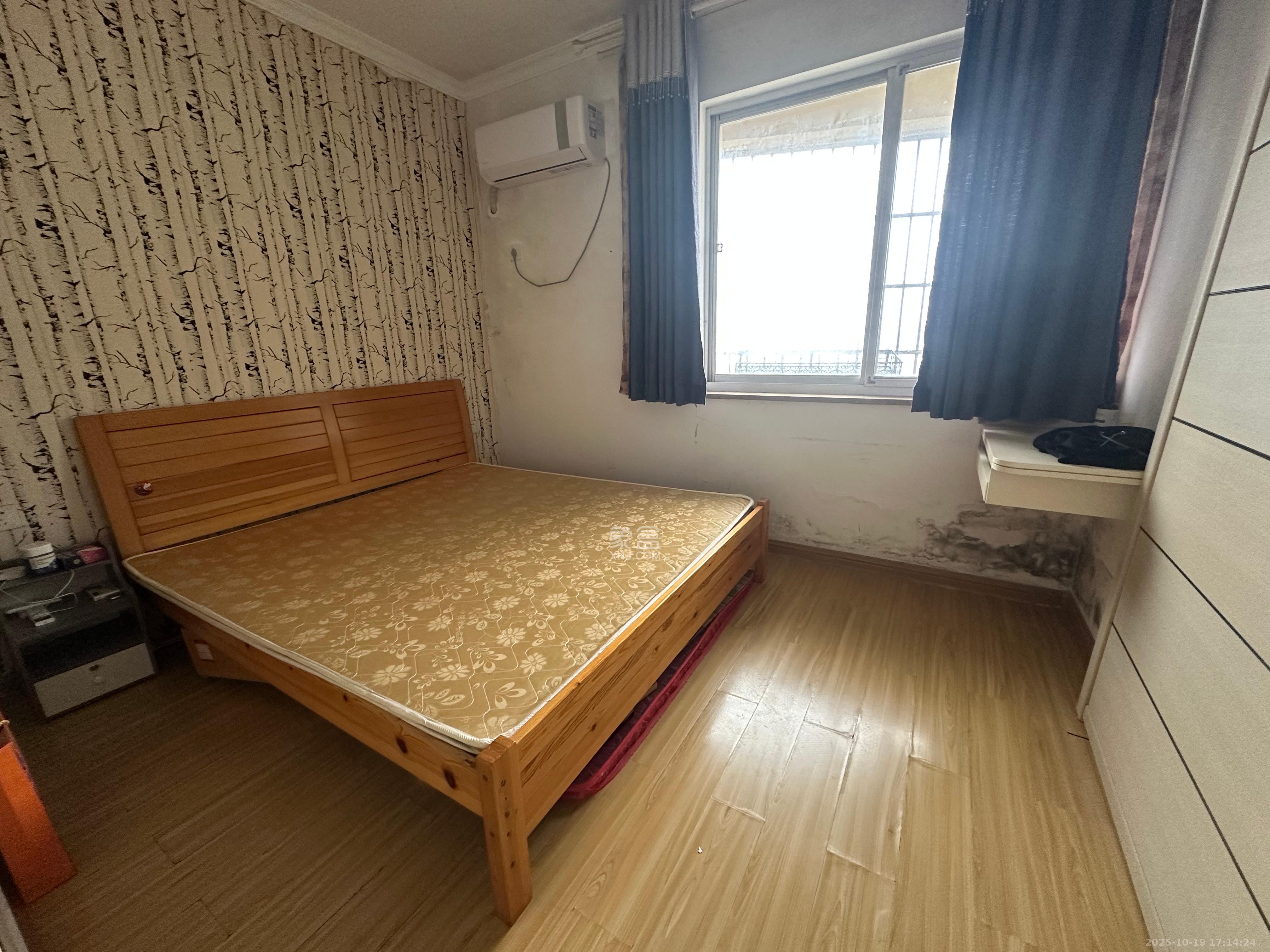 四方小区综合楼(四方嘉丽) 2室2厅1卫 2000.0元/月 四方小区综合楼(四方嘉丽) 2室2厅1卫 2000.0元/月室内图