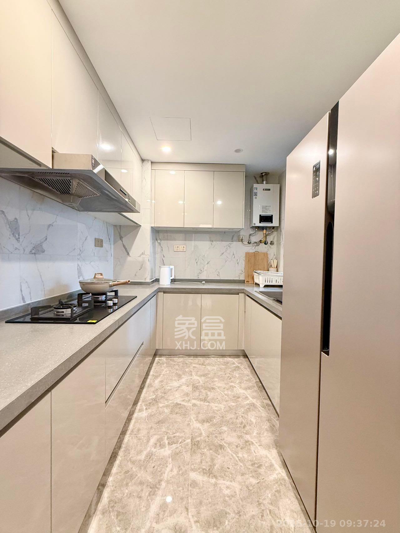 复地滨江金融中心  3室2厅2卫    5500.0元/月室内图