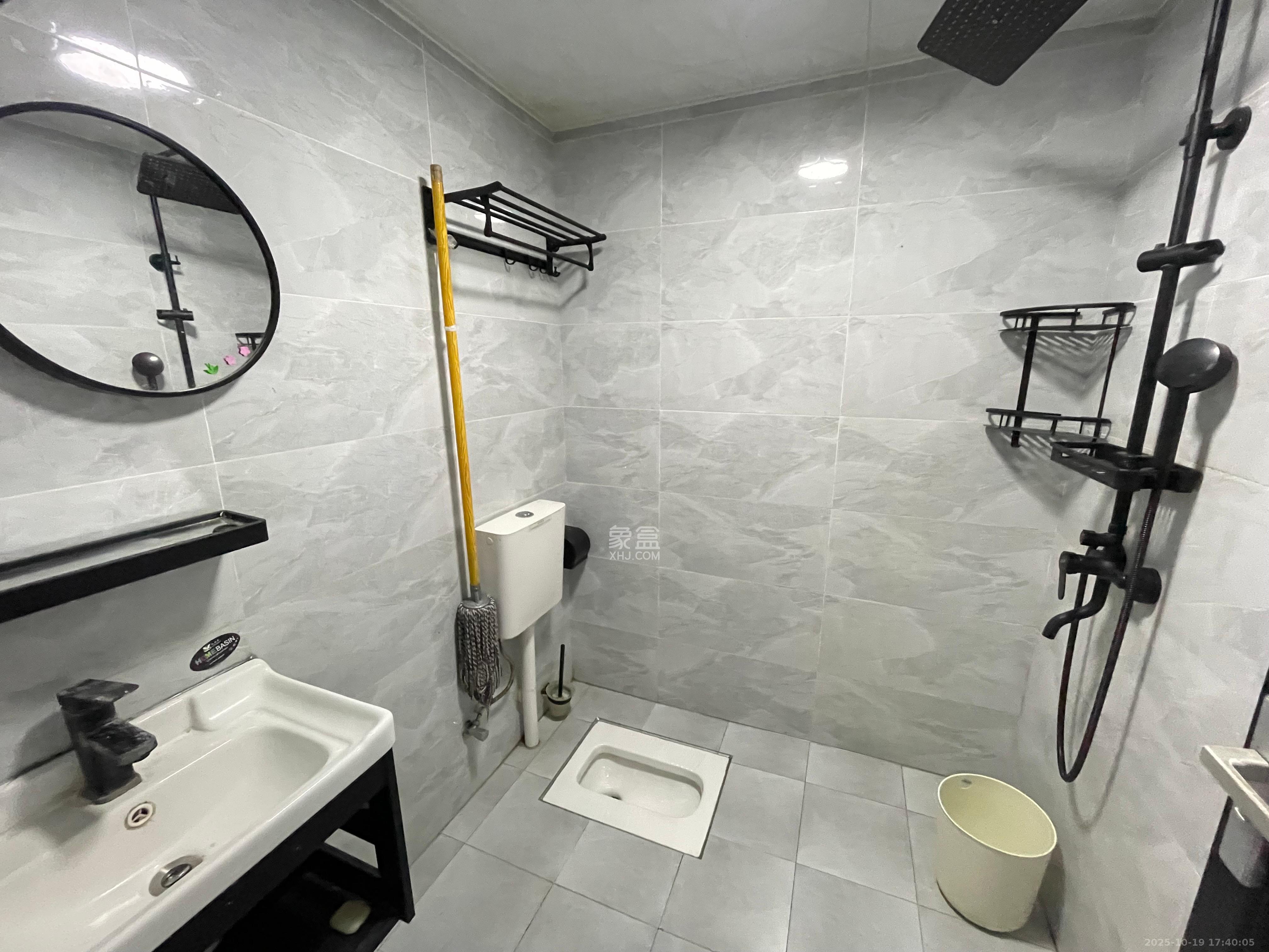 星城新宇川河苑 1室0厅1卫 900.0元/月 星城新宇川河苑 1室0厅1卫 900.0元/月室内图