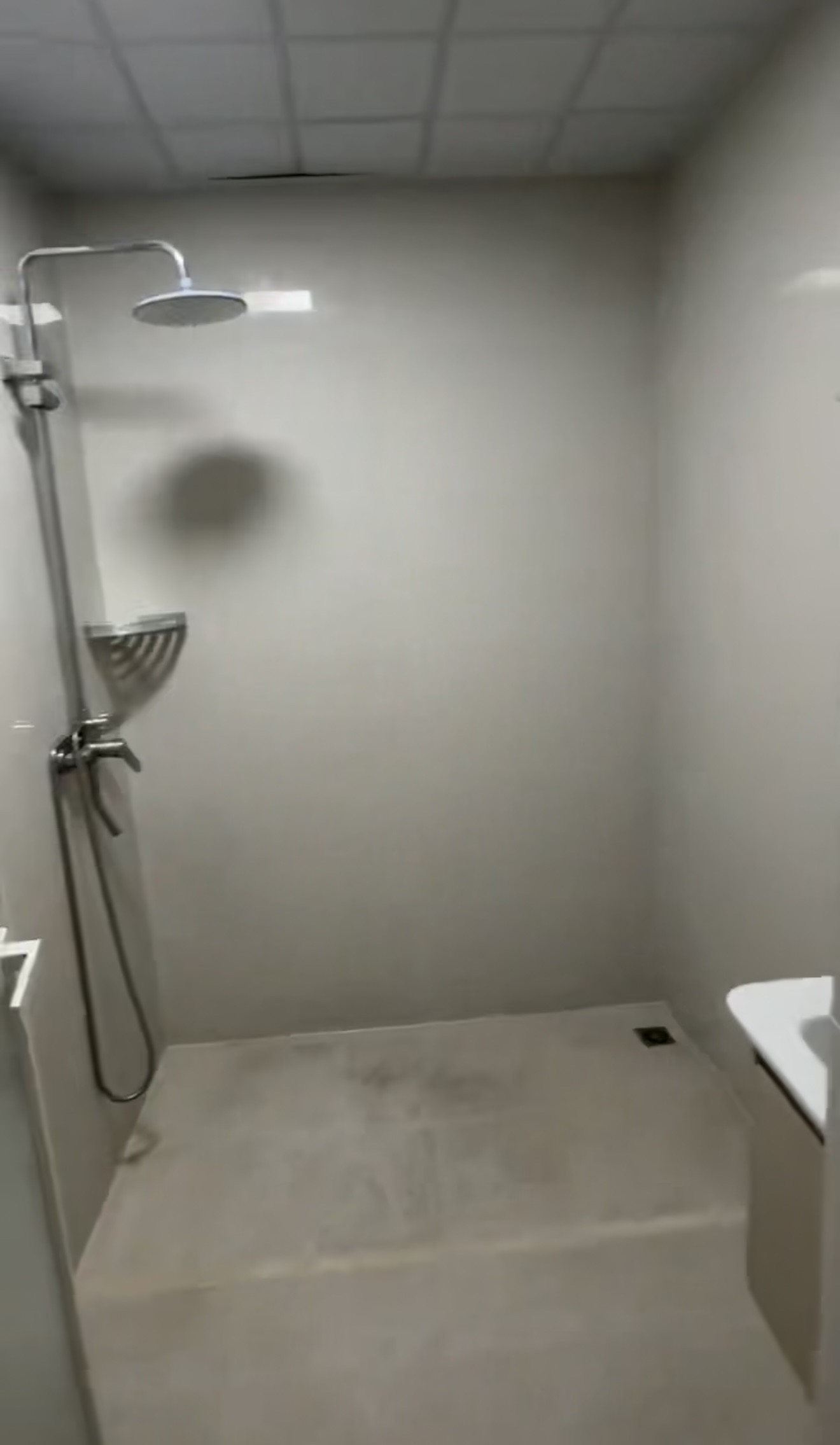 海秀中央(海秀中路50号海秀广场) 1室0厅1卫 2500.0元/月 海秀中央(海秀中路50号海秀广场) 1室0厅1卫 2500.0元/月室内图