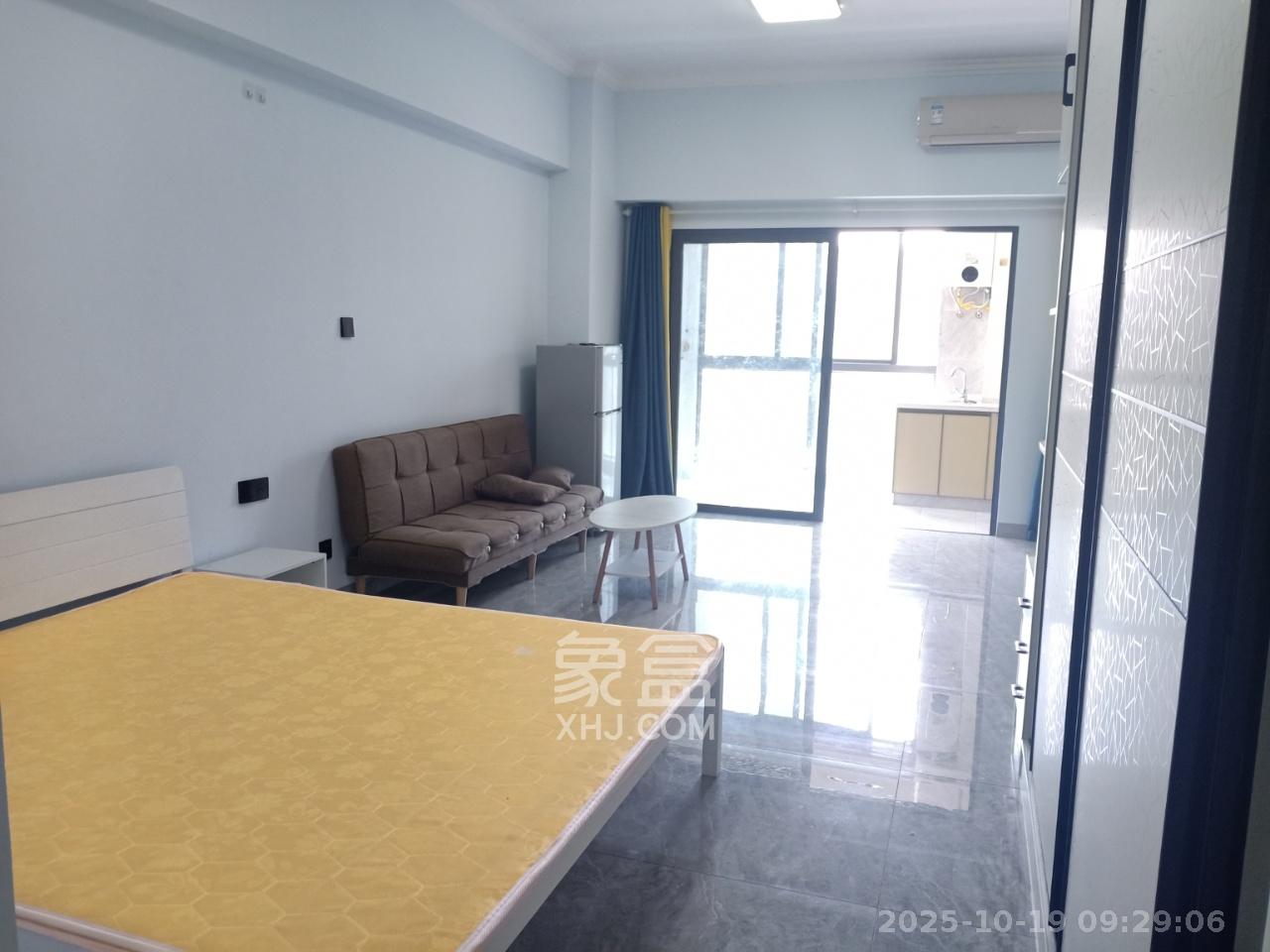 明发国际城 1室1厅1卫 1300.0元/月 明发国际城 1室1厅1卫 1300.0元/月室内图