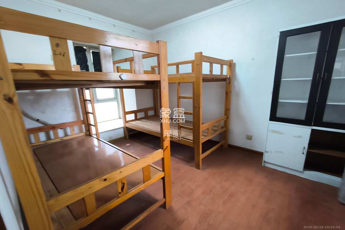 凯通国际城(凯通朝庭)  3室2厅1卫    1600.0元/月 凯通国际城(凯通朝庭)  3室2厅1卫    1600.0元/月室内图