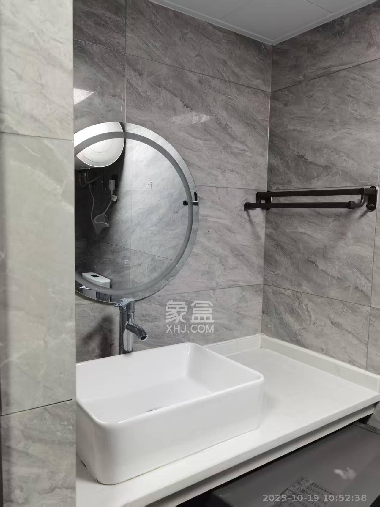 保利中环广场(保利中悦苑) 1室1厅1卫 1500.0元/月 保利中环广场(保利中悦苑) 1室1厅1卫 1500.0元/月室内图