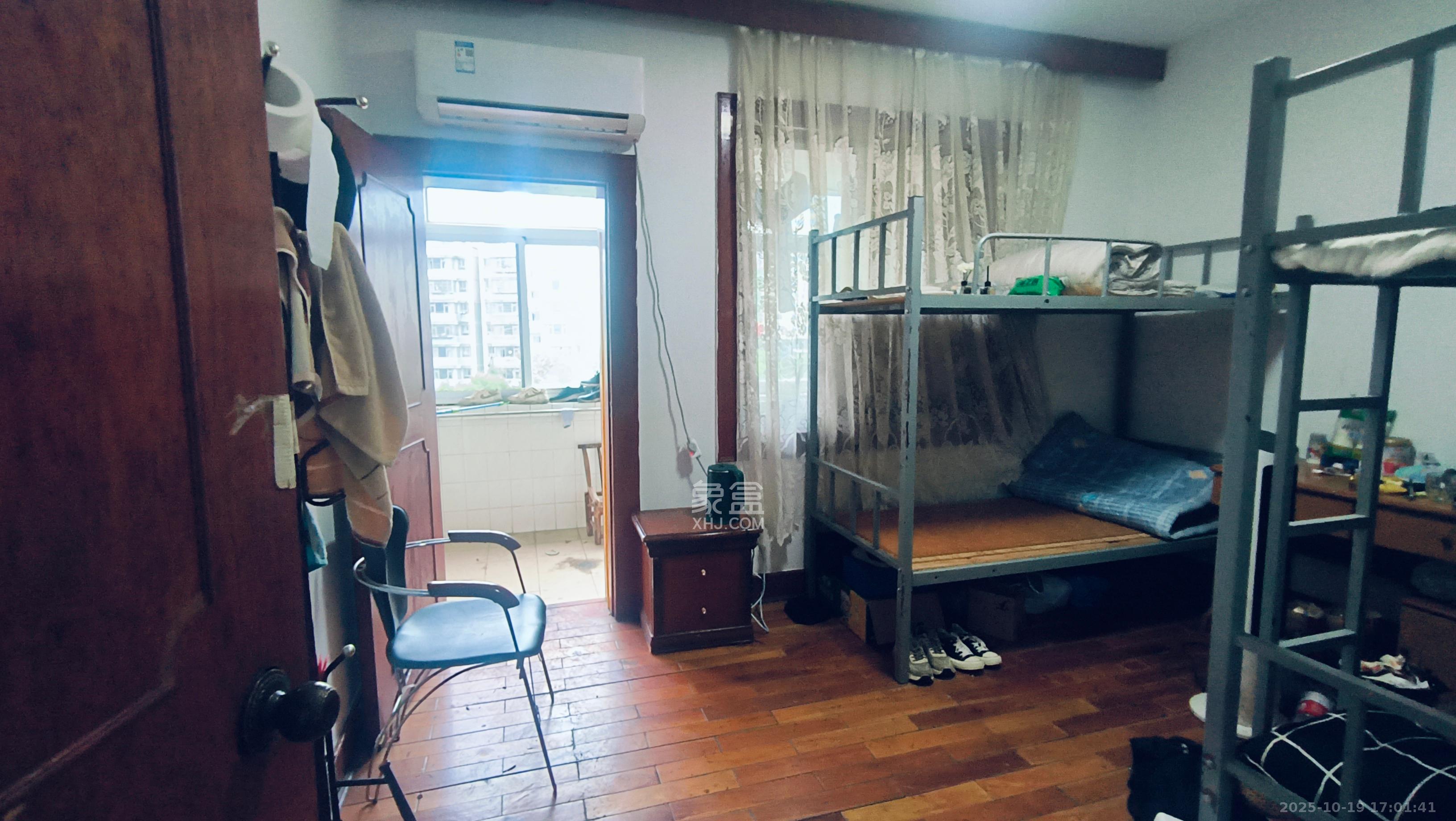 东塘电力院  3室2厅1卫    2800.0元/月室内图