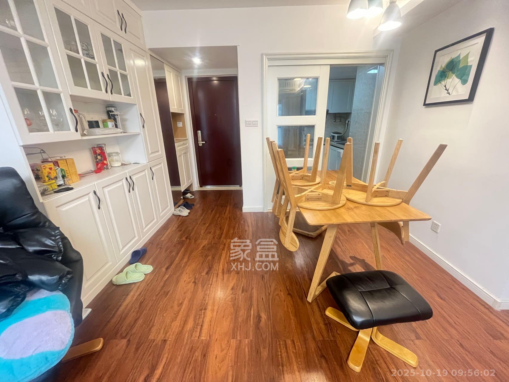 万科魅力之城观澜里 3室2厅2卫 2600.0元/月 万科魅力之城观澜里 3室2厅2卫 2600.0元/月室内图