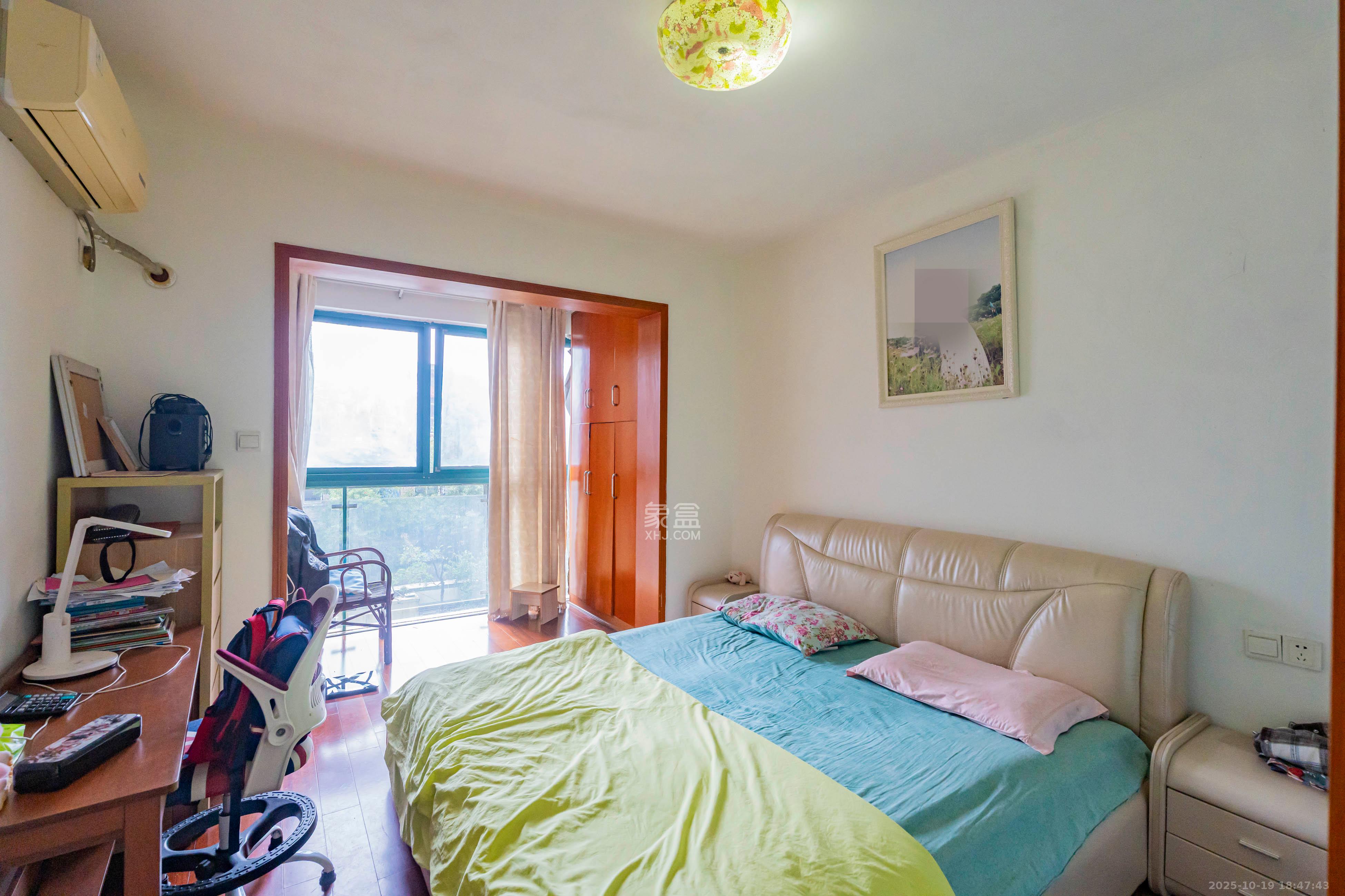 才子佳苑一期/二期 3室2厅1卫 68.0万 才子佳苑一期/二期 3室2厅1卫 68.0万卧室