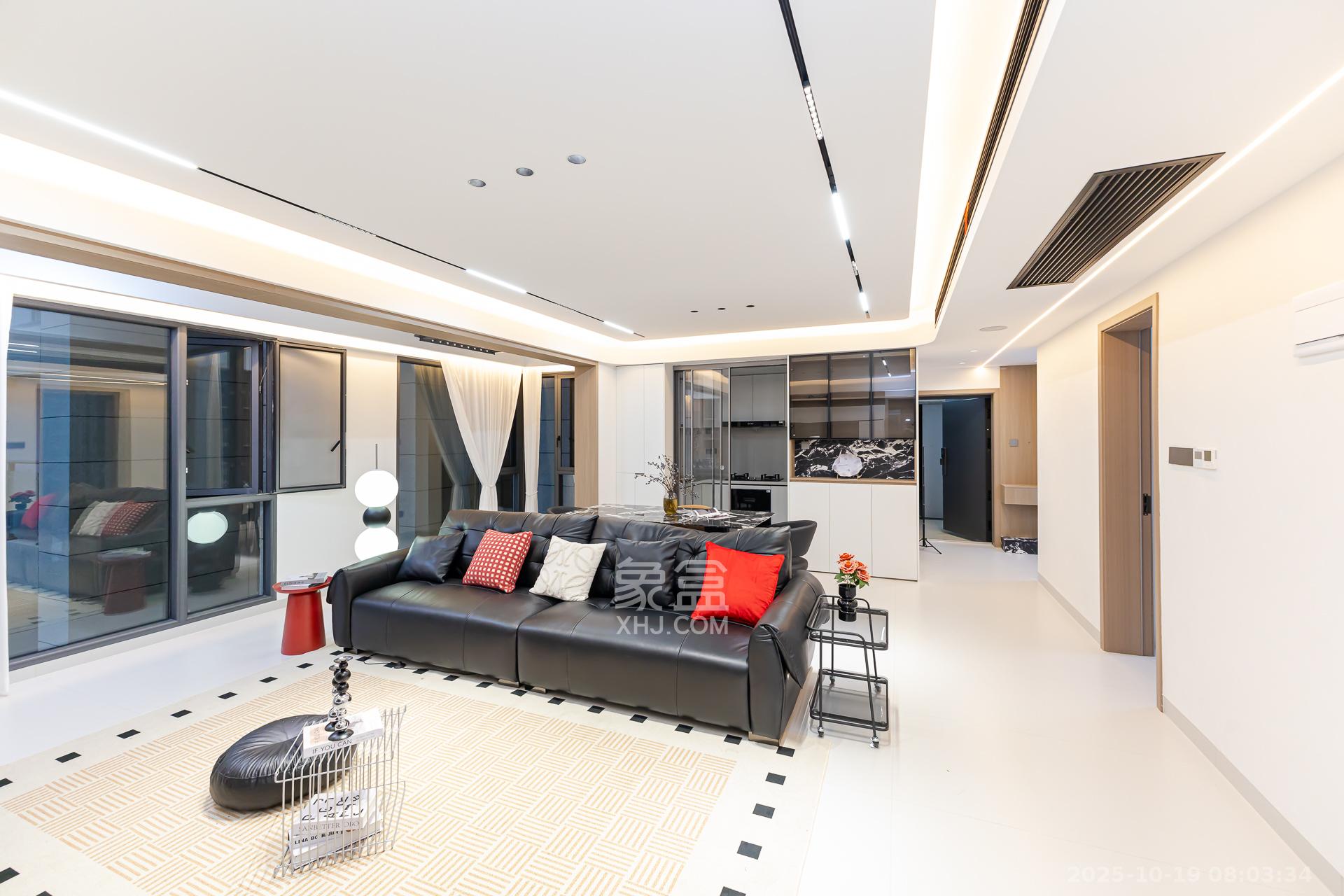 明发阅江悦府  4室2厅2卫    136.0万