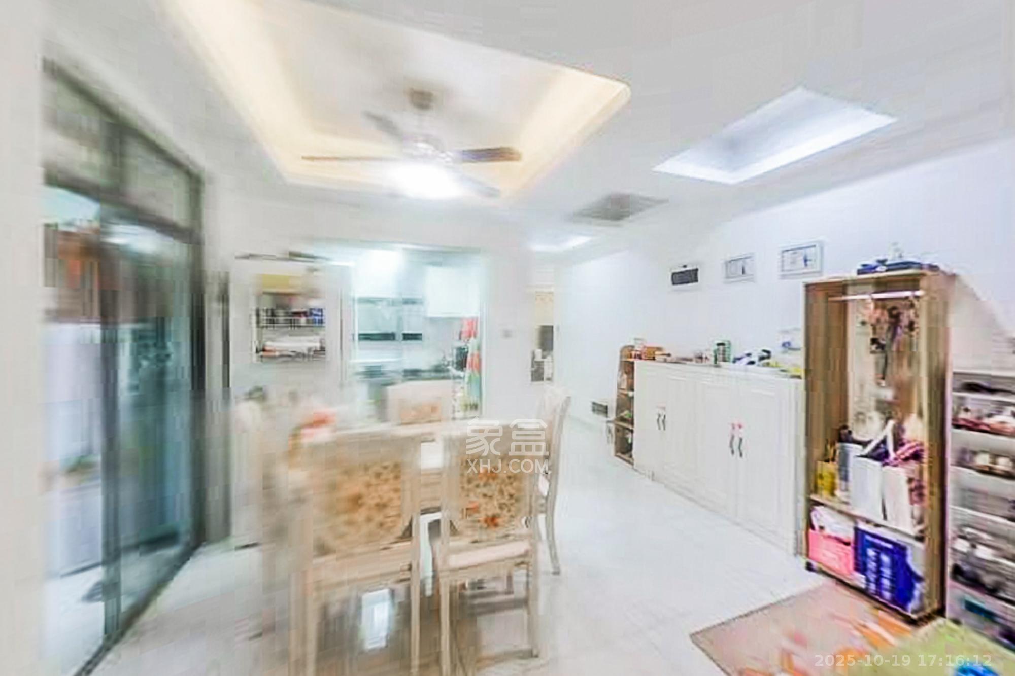 阳光丽城一期  4室2厅2卫    166.0万其他