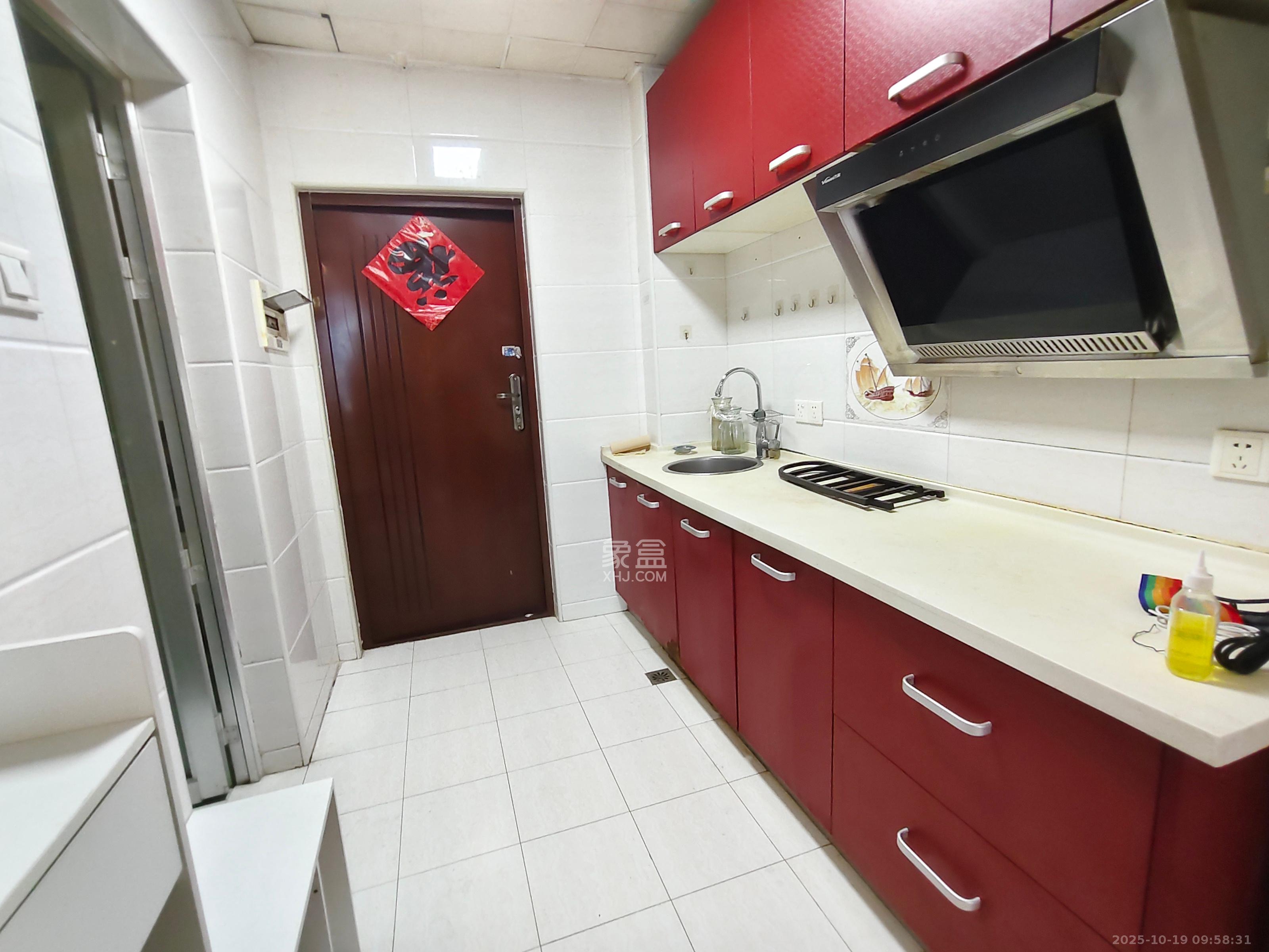 融圣国际  1室1厅1卫    1600.0元/月室内图