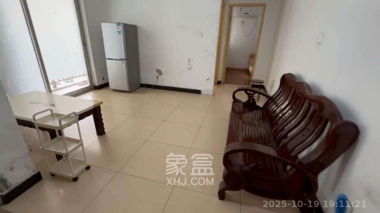 凯通国际城（凯通朝庭）  1室1厅1卫    1800.0元/月