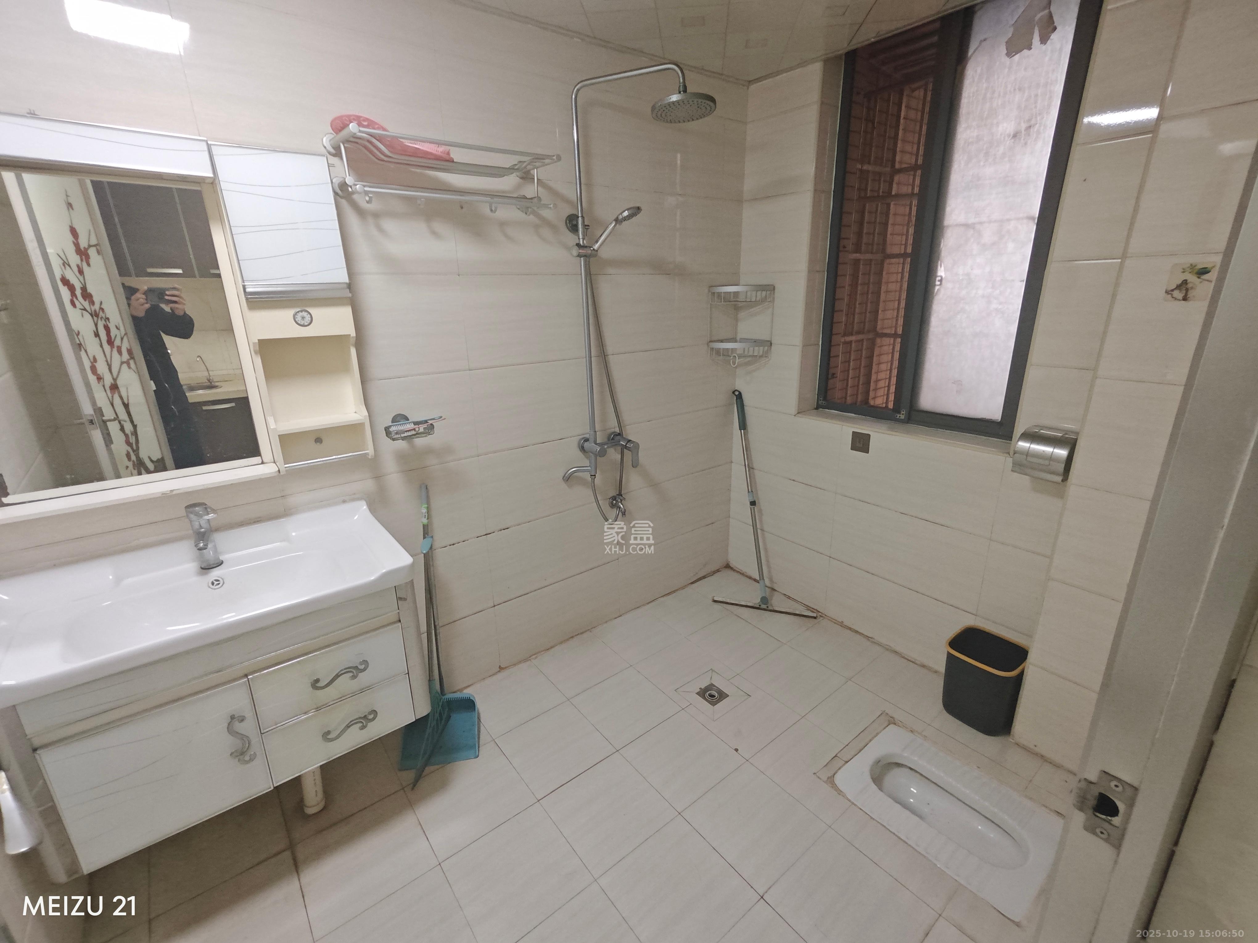 英祥春天  2室2厅1卫    2100.0元/月 英祥春天  2室2厅1卫    2100.0元/月室内图