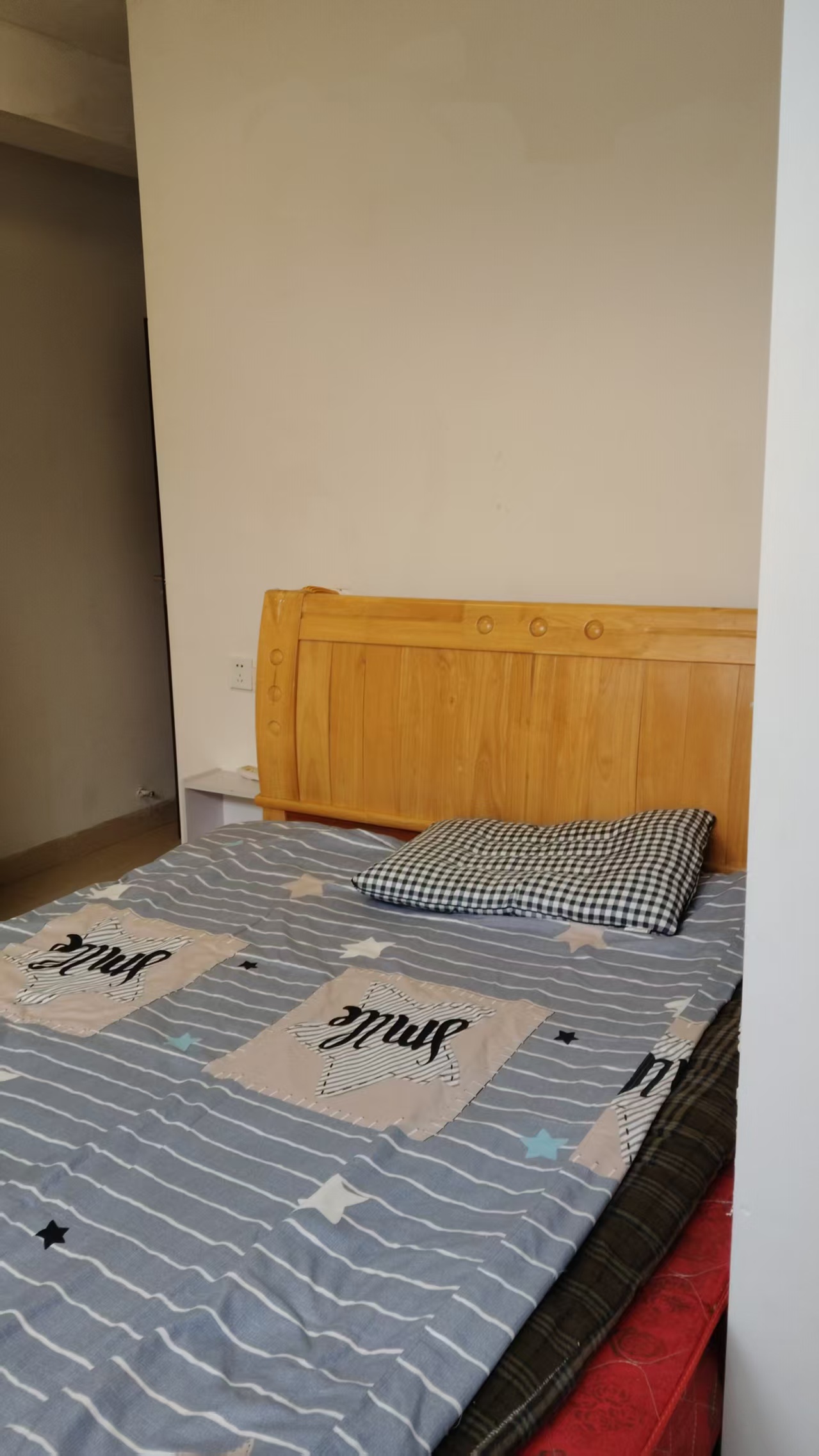 家和兴苑  1室1厅1卫    750.0元/月 家和兴苑  1室1厅1卫    750.0元/月室内图