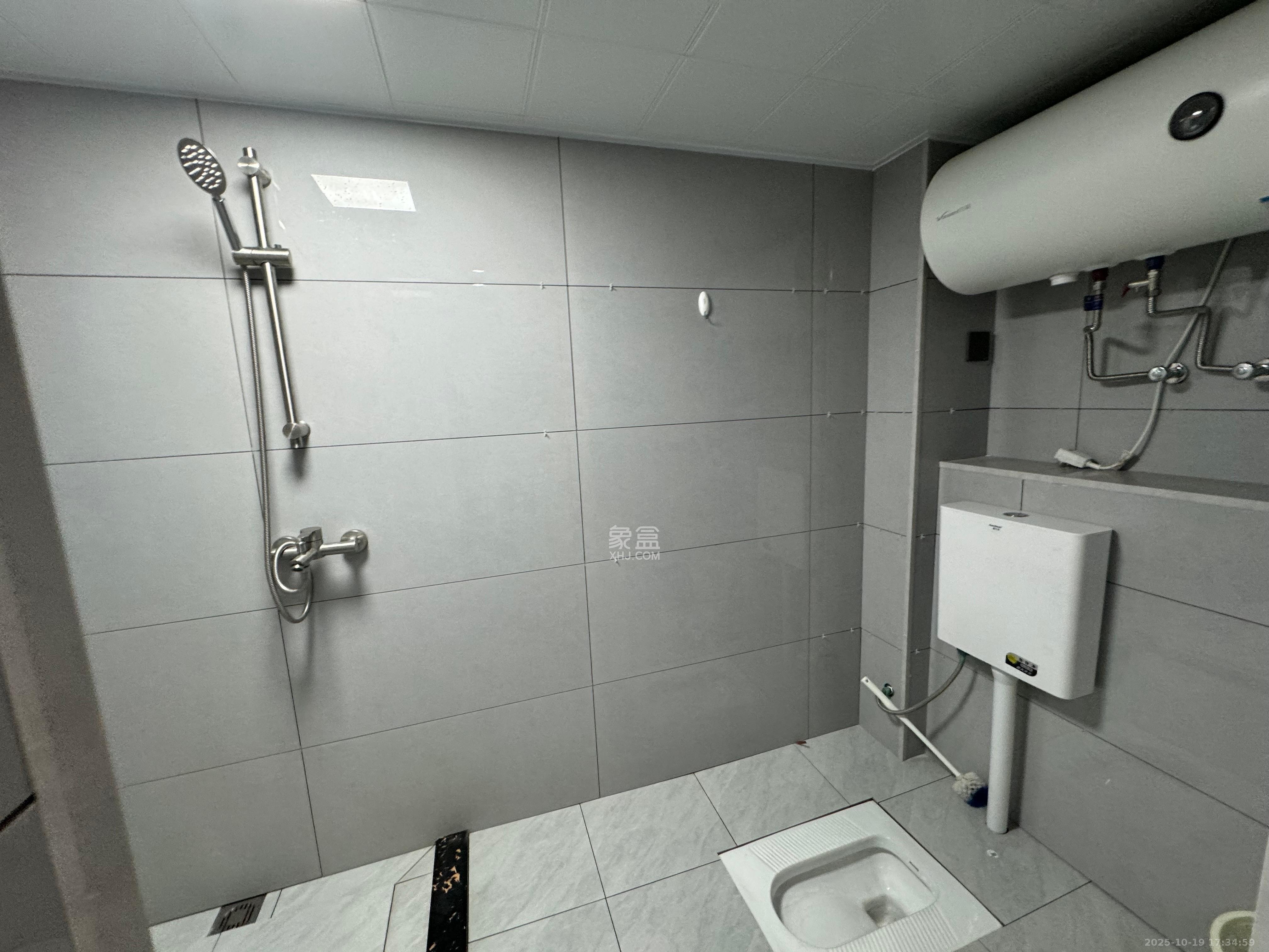 碧桂园城市之光 2室1厅1卫 2100.0元/月 碧桂园城市之光 2室1厅1卫 2100.0元/月室内图