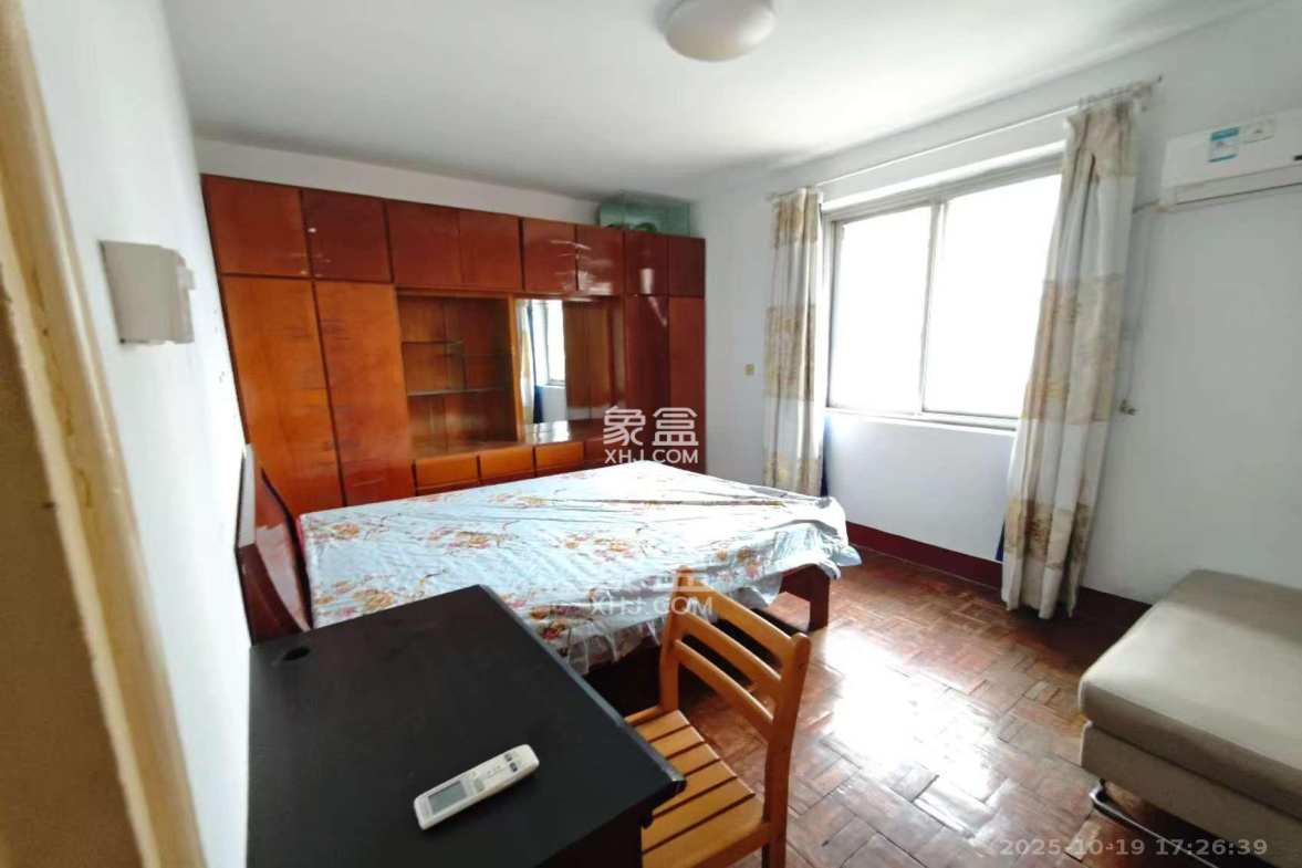 便河边散盘 3室1厅1卫 2300.0元/月 便河边散盘 3室1厅1卫 2300.0元/月户型图