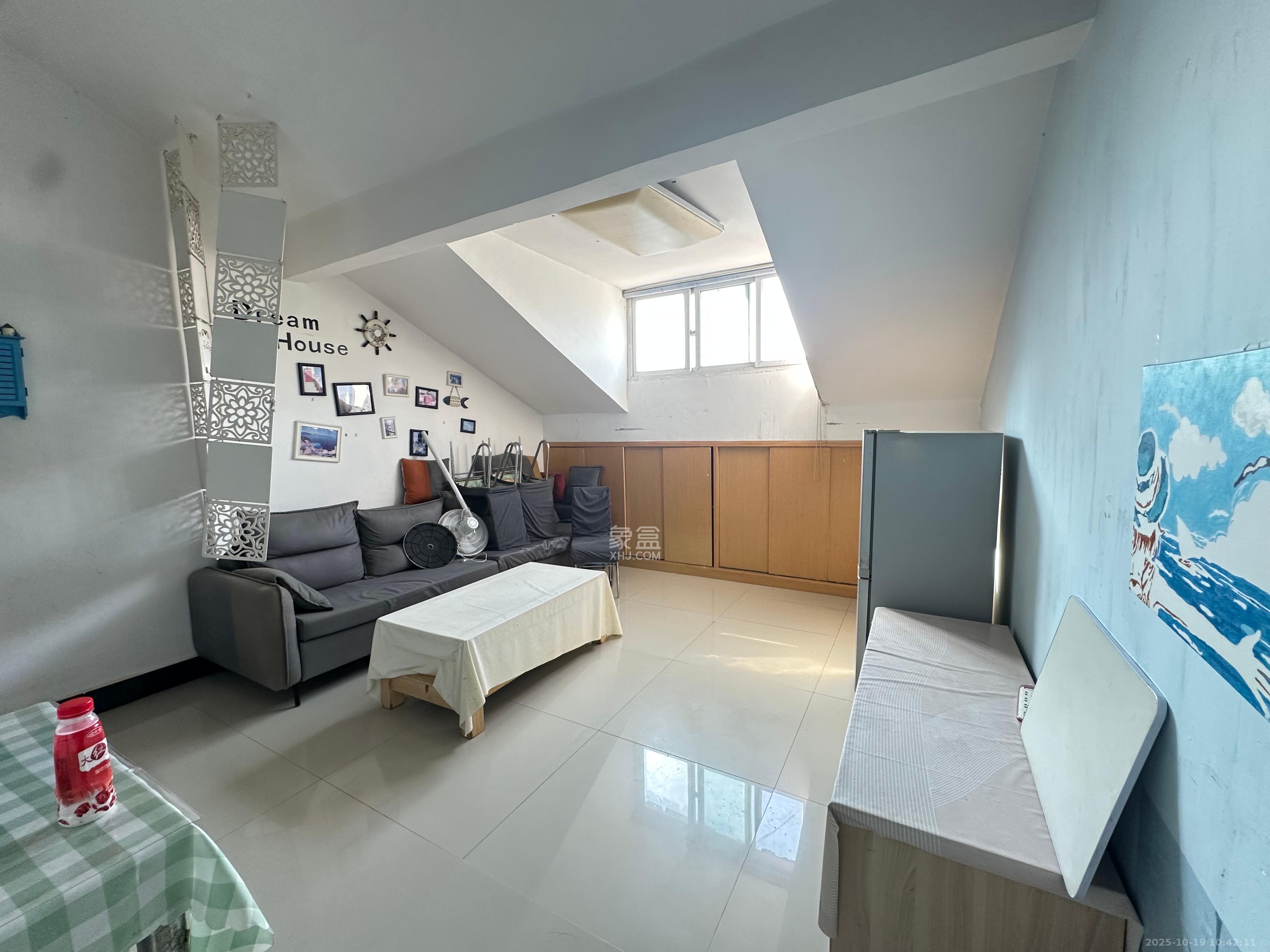 鄱阳小区  2室2厅1卫    1000.0元/月室内图