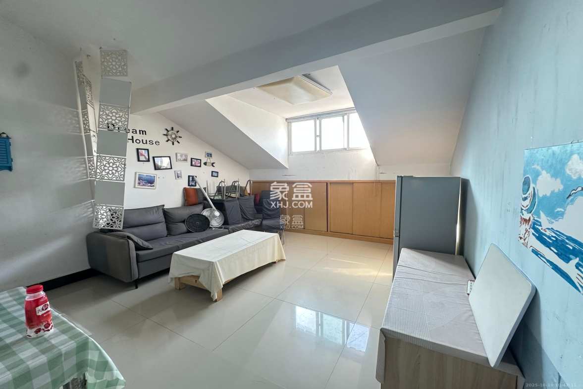 鄱阳小区 2室2厅1卫 1000.0元/月 鄱阳小区 2室2厅1卫 1000.0元/月室内图