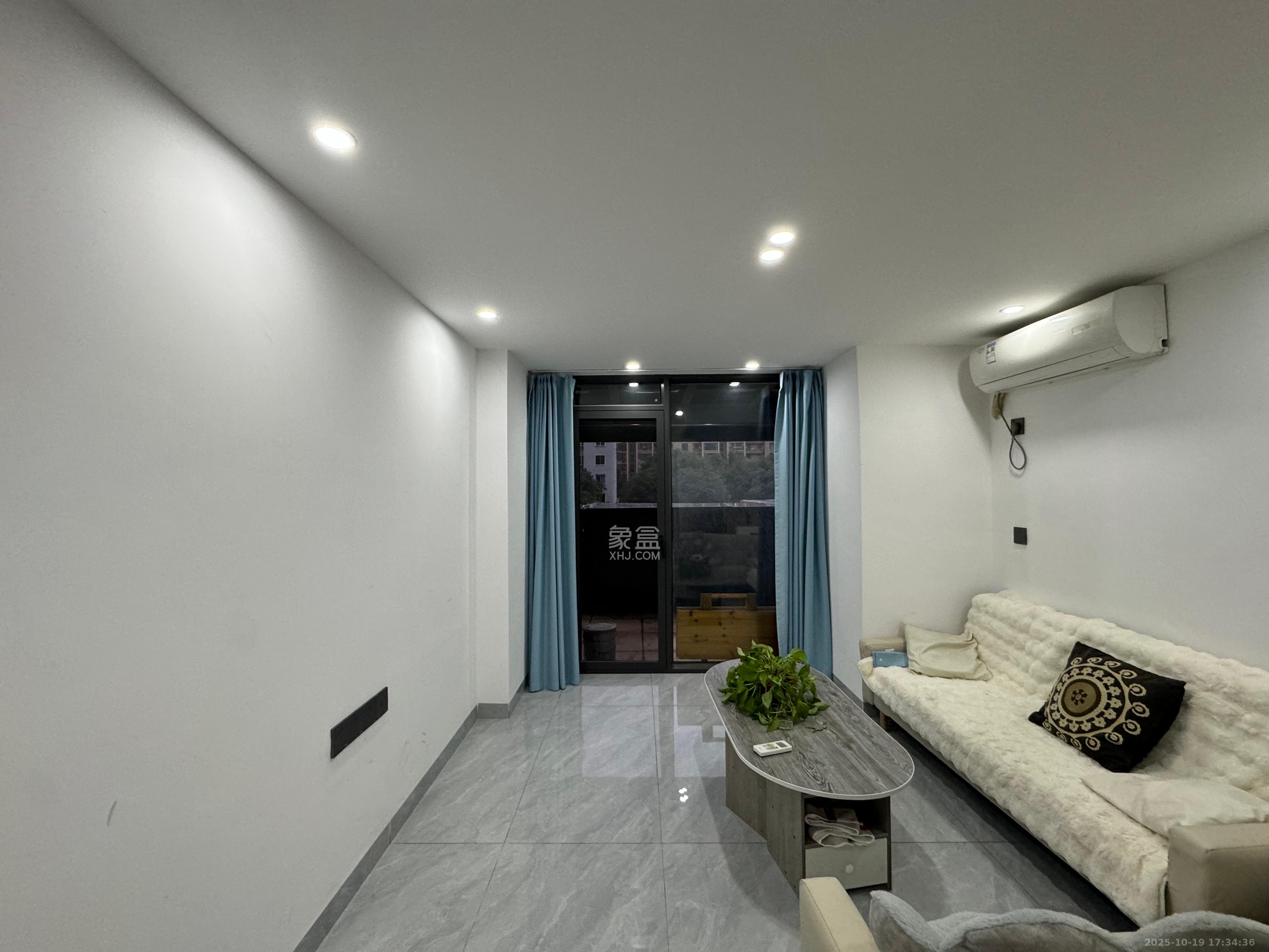 碧桂园城市之光  2室1厅1卫    2100.0元/月