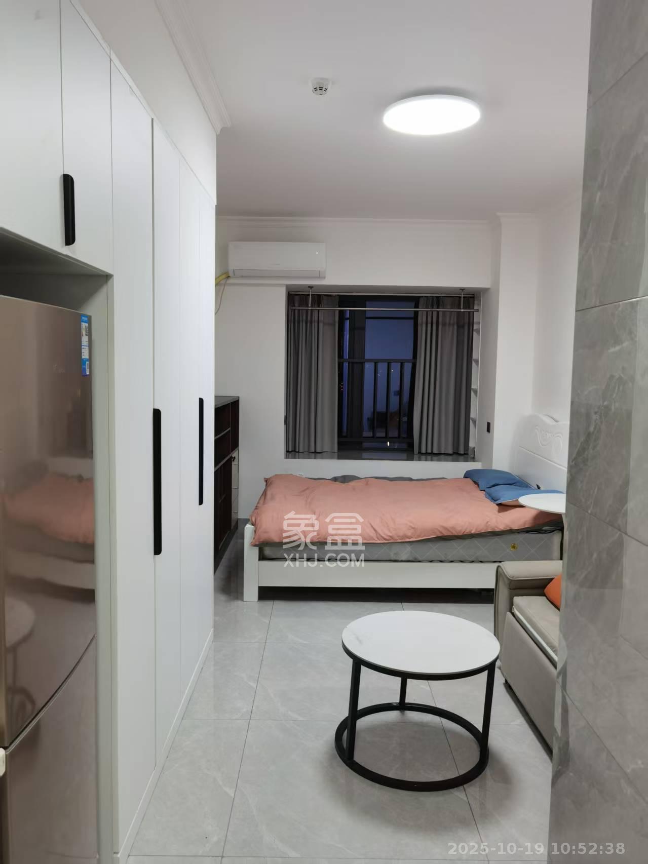 保利中环广场(保利中悦苑) 1室1厅1卫 1500.0元/月 保利中环广场(保利中悦苑) 1室1厅1卫 1500.0元/月室内图