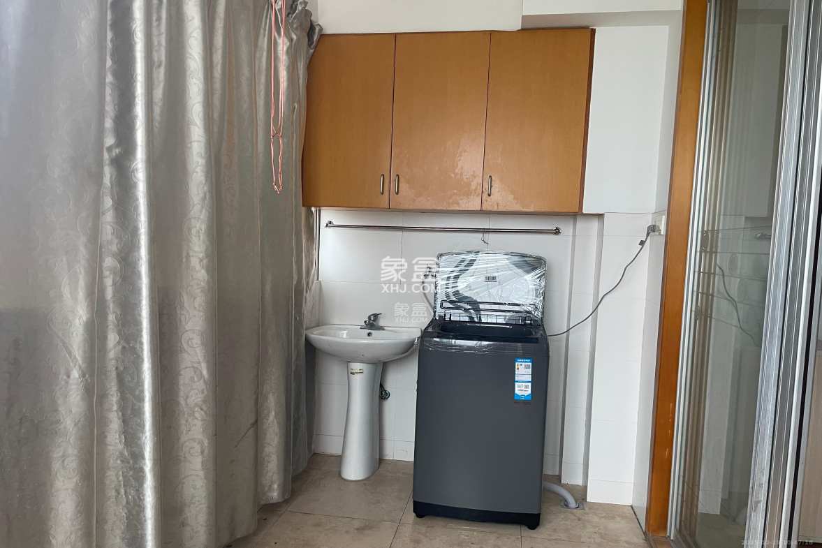 桔香鑫城 3室2厅1卫 2000.0元/月 桔香鑫城 3室2厅1卫 2000.0元/月室内图