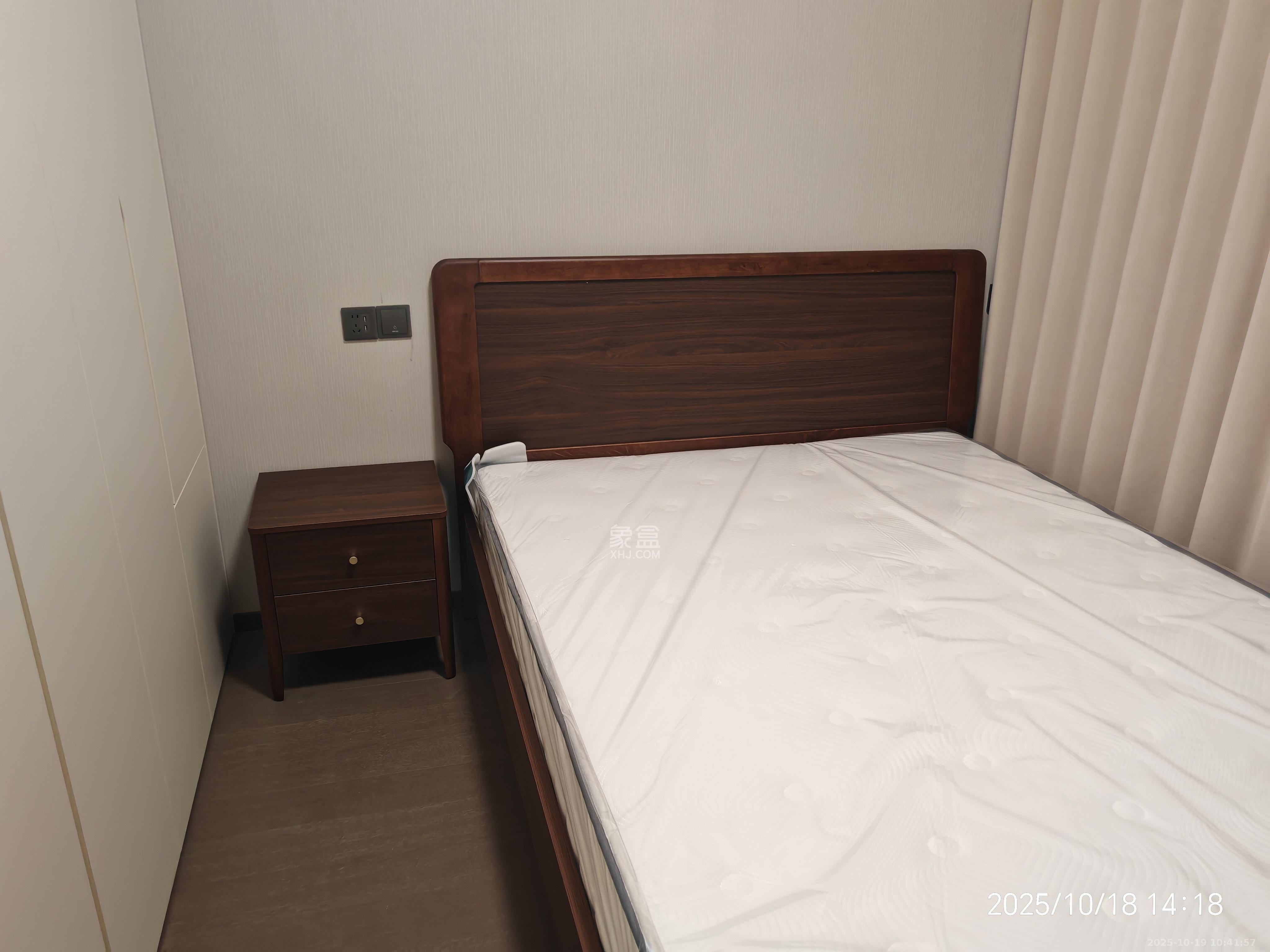 龙湖舜山府  4室2厅2卫    5300.0元/月