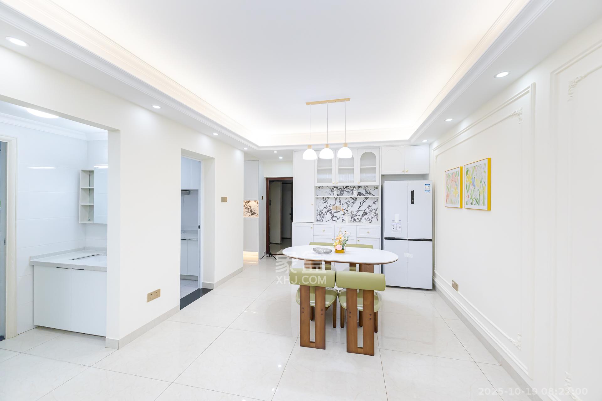 勤诚达境界城  3室2厅1卫    73.8万客厅